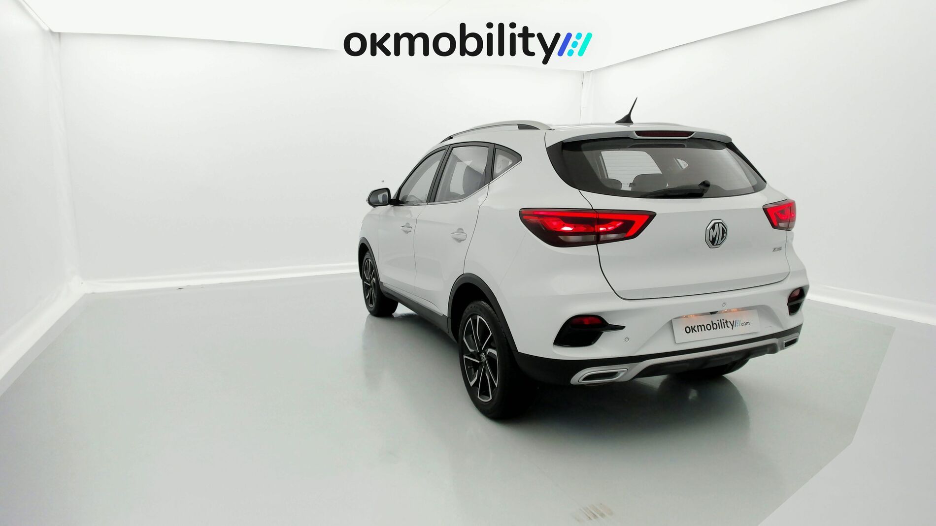 mg zs luxury 1.5 VTI-TECH 106 2023 white 9