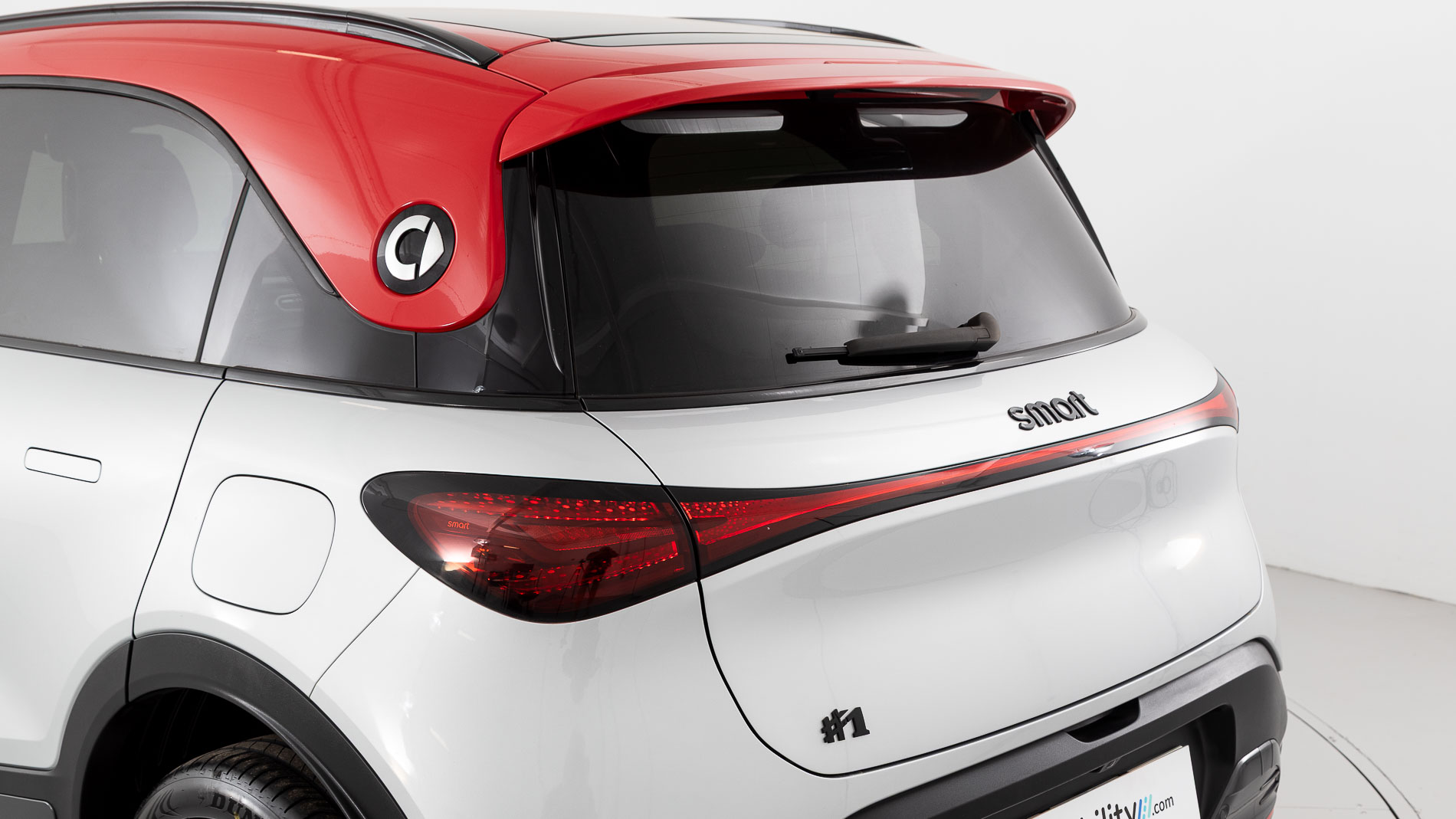 smart #1 brabus 428 4X4 2023 cyber silver / radiant red 42