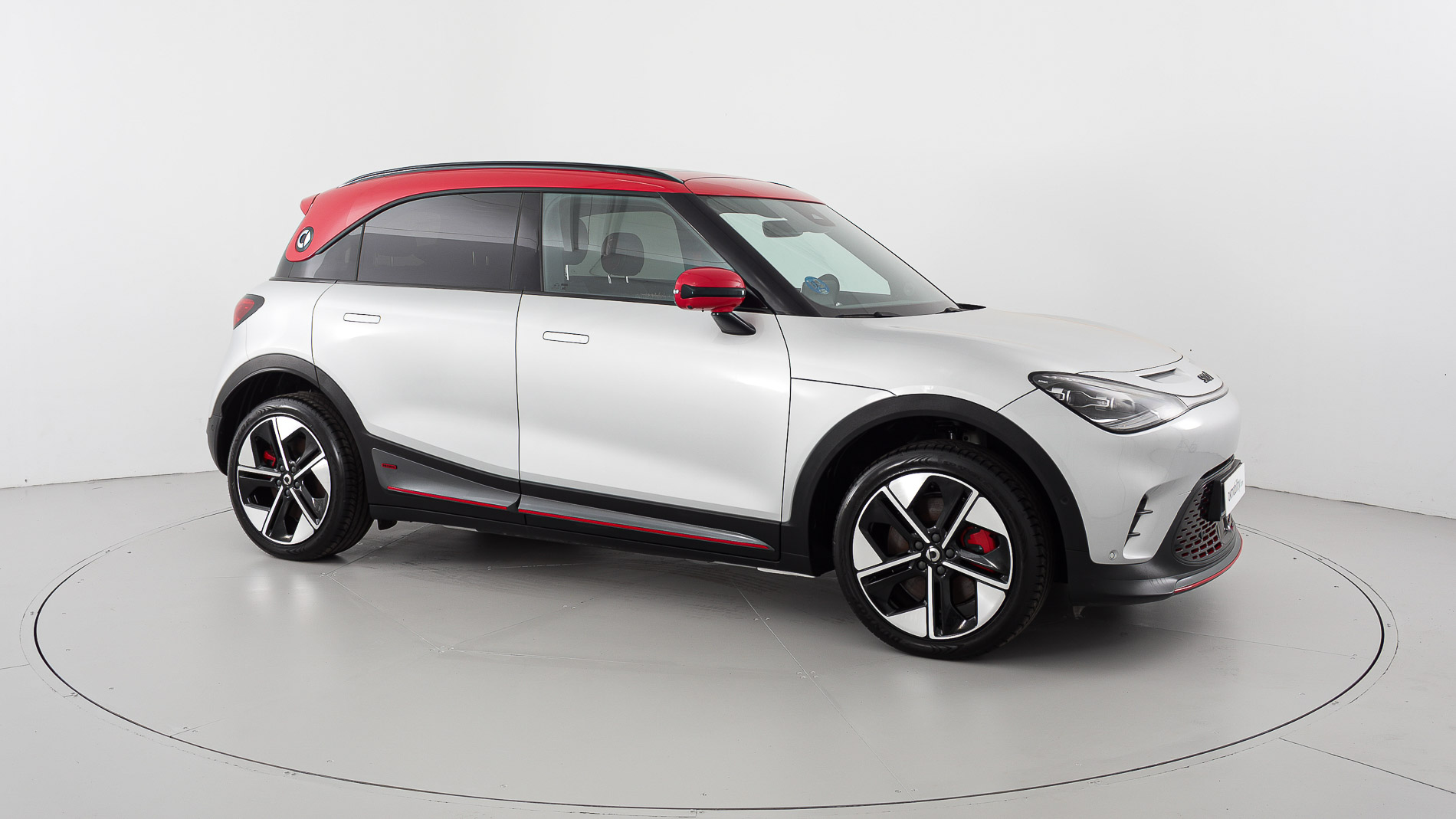 smart #1 brabus 428 4X4 2023 cyber silver / radiant red 2