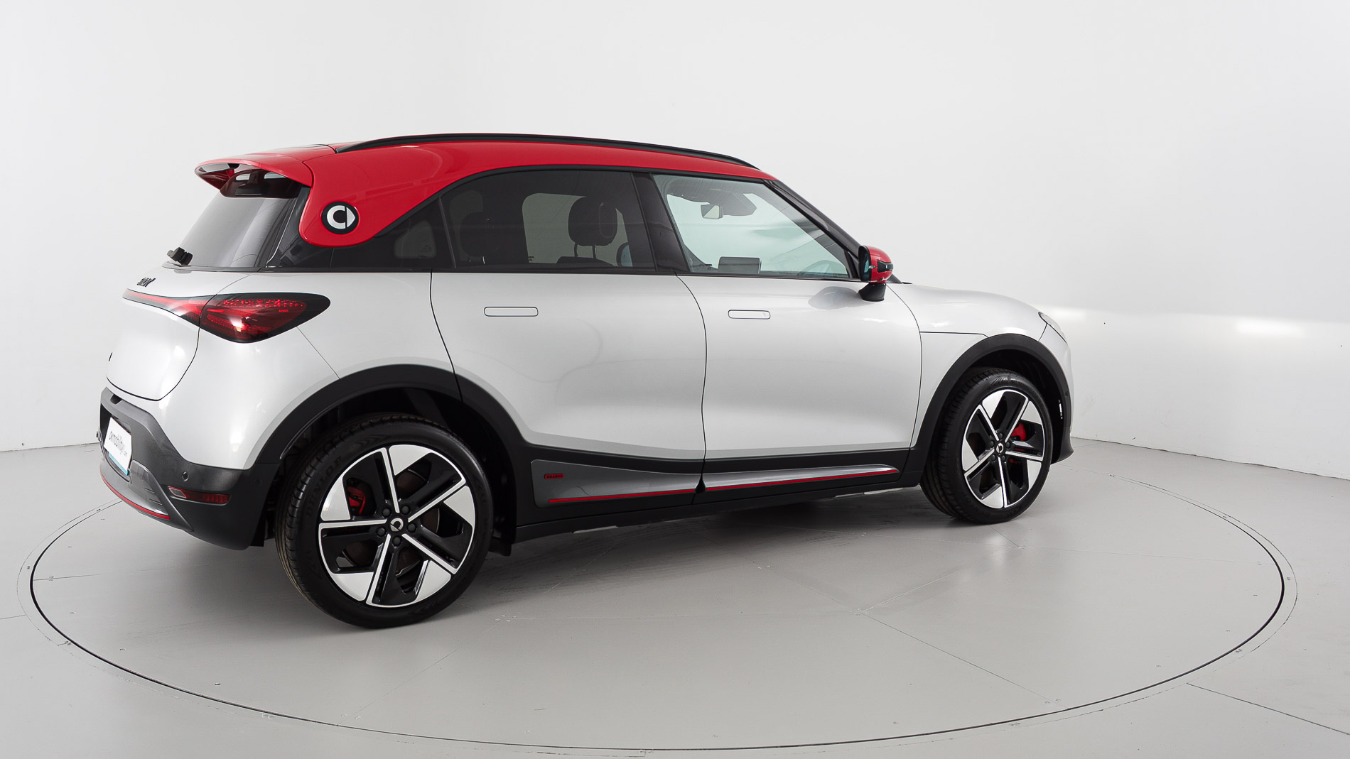 smart #1 brabus 428 4X4 2023 cyber silver / radiant red 12