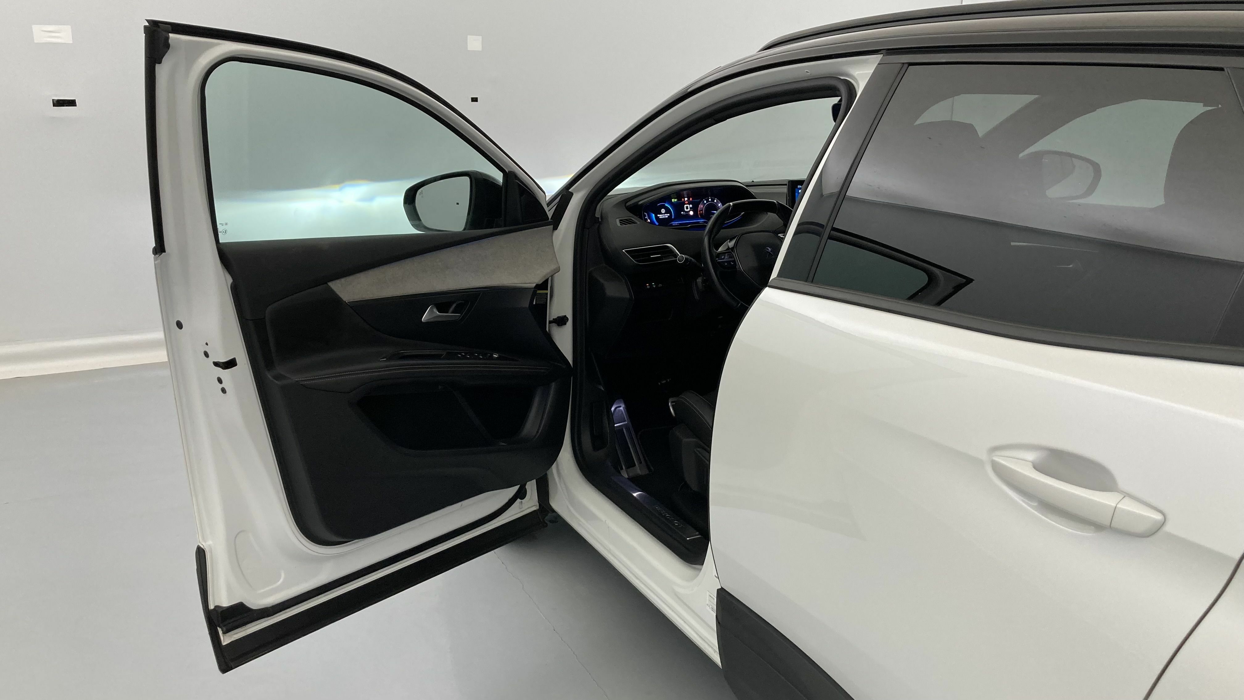 peugeot 3008 gt 1.2 PURETECH 130 EAT 2023 blanco nacarado 13