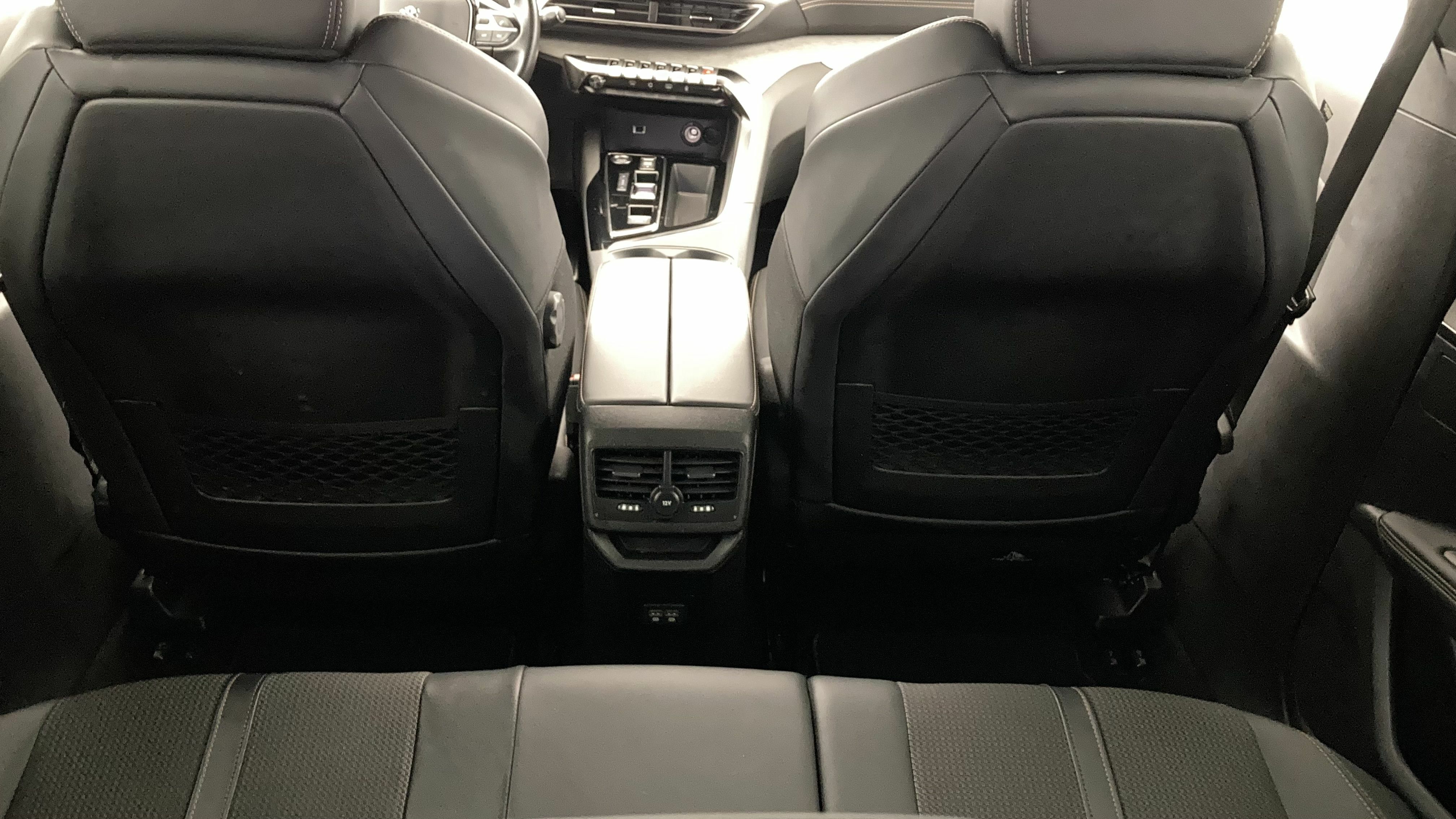 peugeot 3008 gt 1.2 PURETECH 130 EAT 2023 blanco nacarado 22