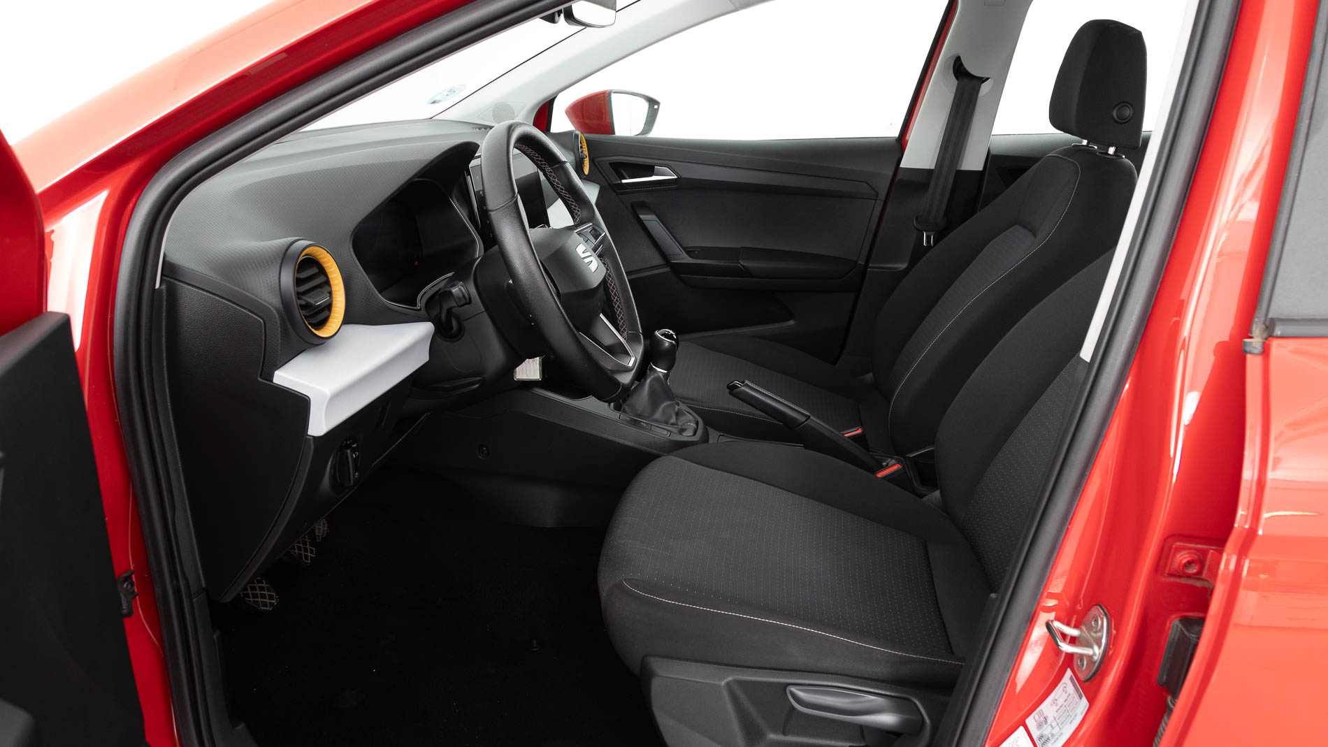 seat ibiza style xl 1.0 MPI 80 2023 rojo 19