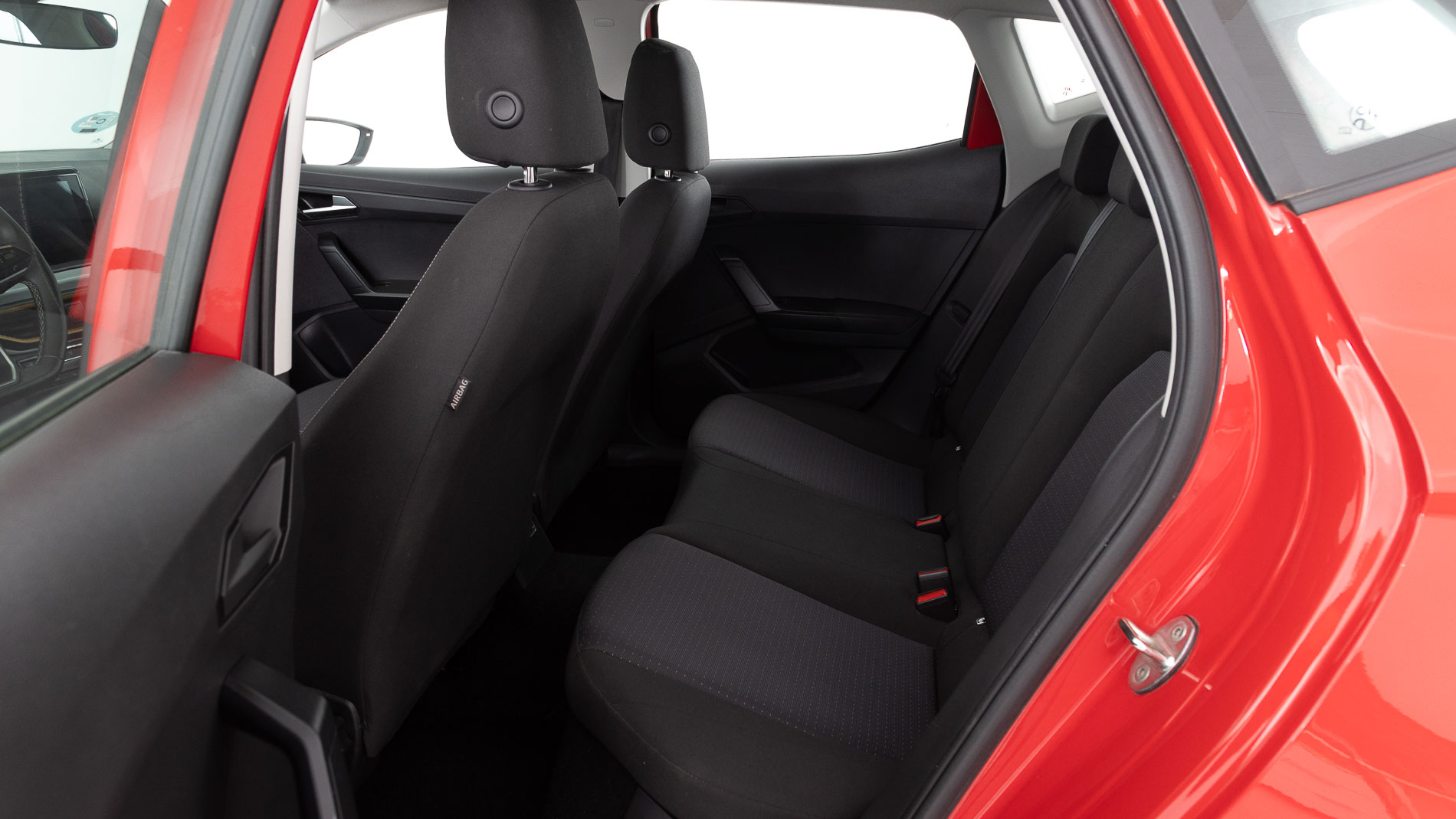 seat ibiza style xl 1.0 MPI 80 2023 rojo 20