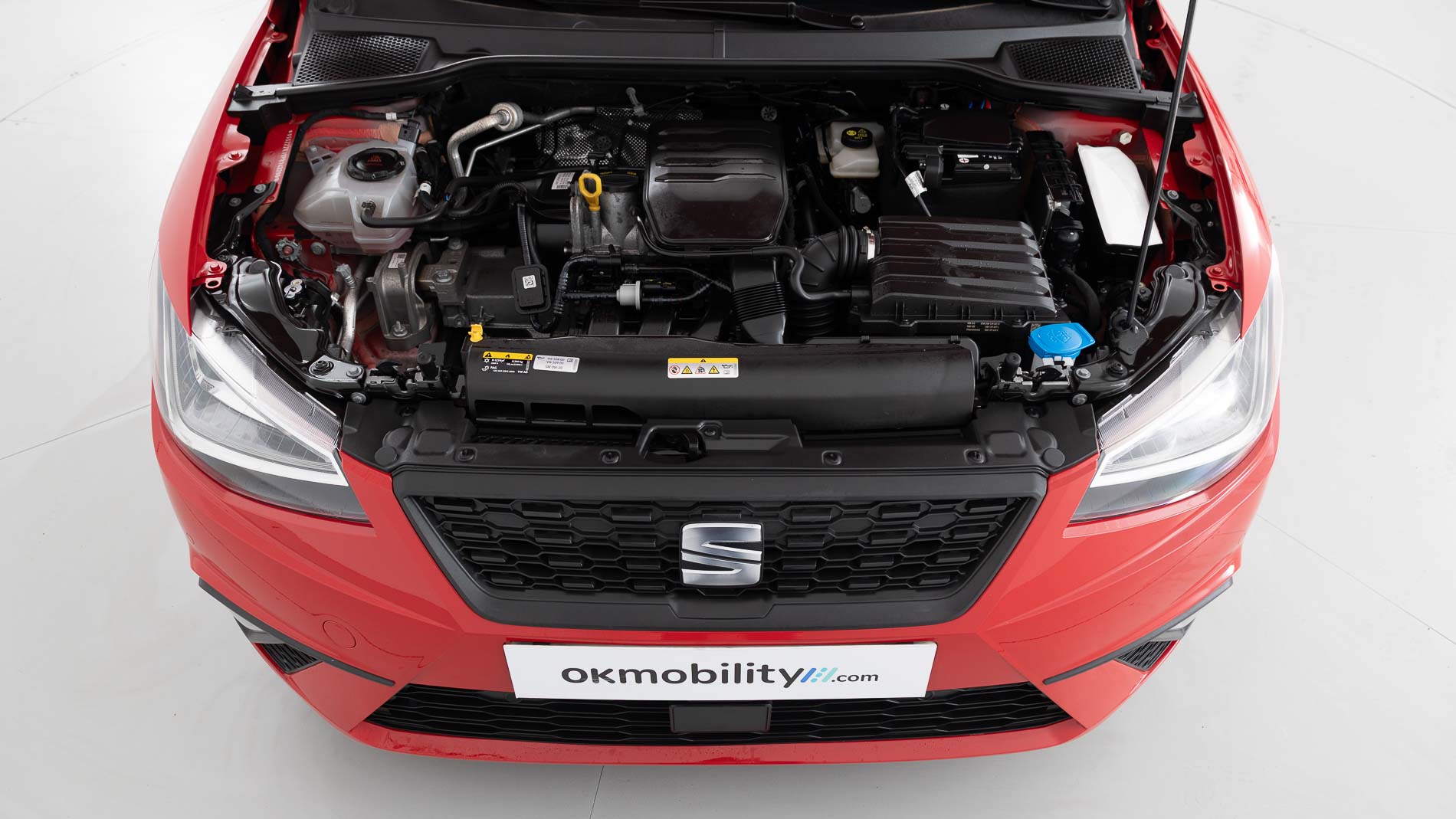 seat ibiza style xl 1.0 MPI 80 2023 rojo 32