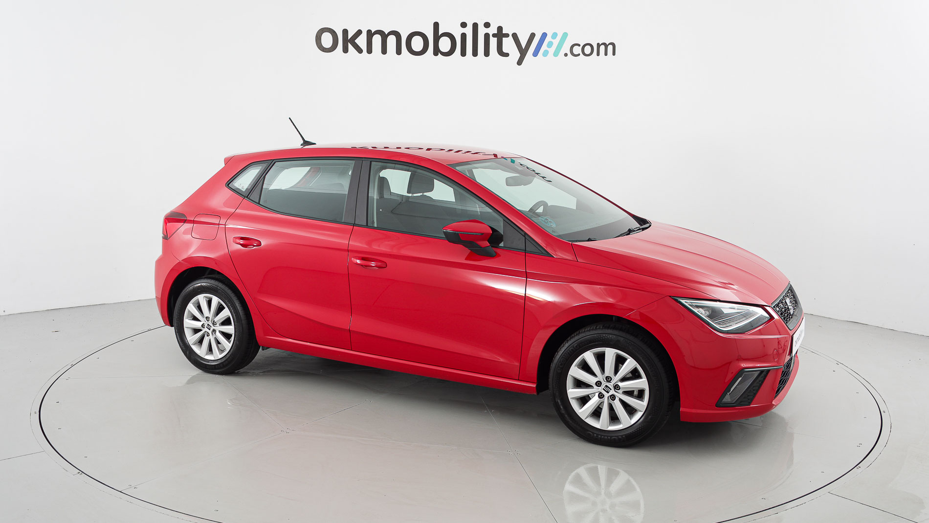 seat ibiza style xl 1.0 MPI 80 2023 rojo 4