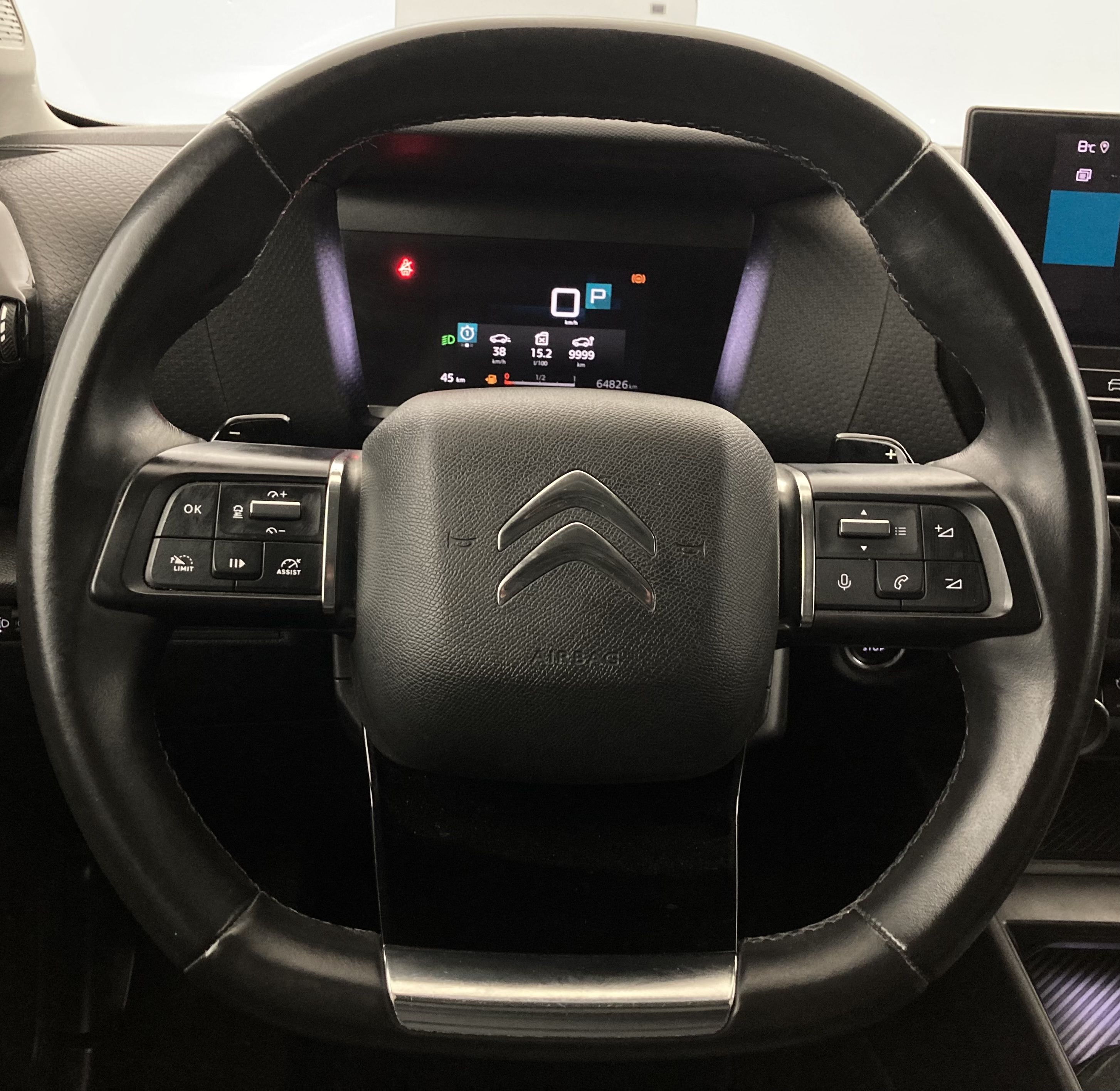 citroen c4 shine 1.5 BLUEHDI 130 EAT 2022 negro perla 17