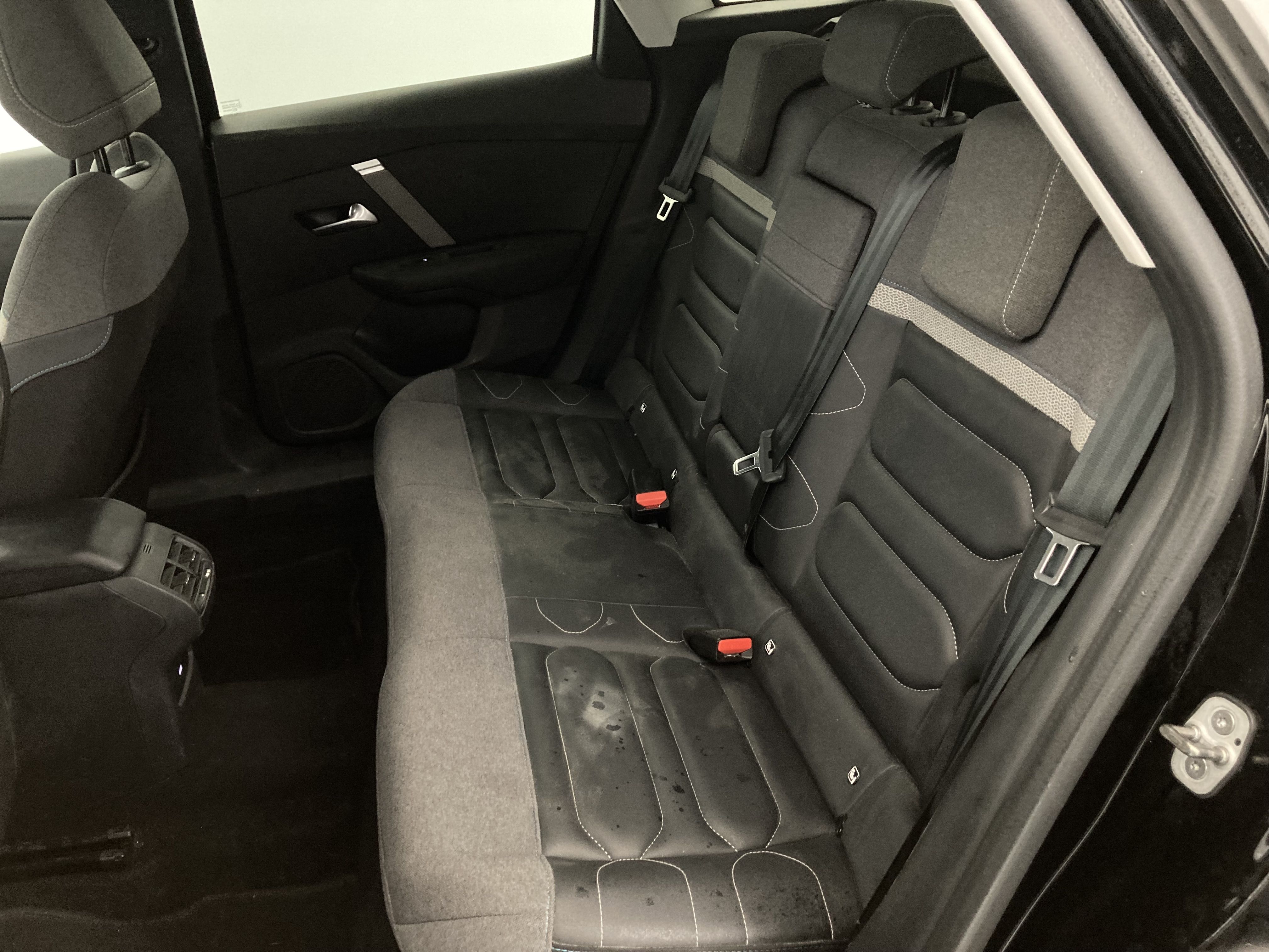 citroen c4 shine 1.5 BLUEHDI 130 EAT 2022 negro perla 18