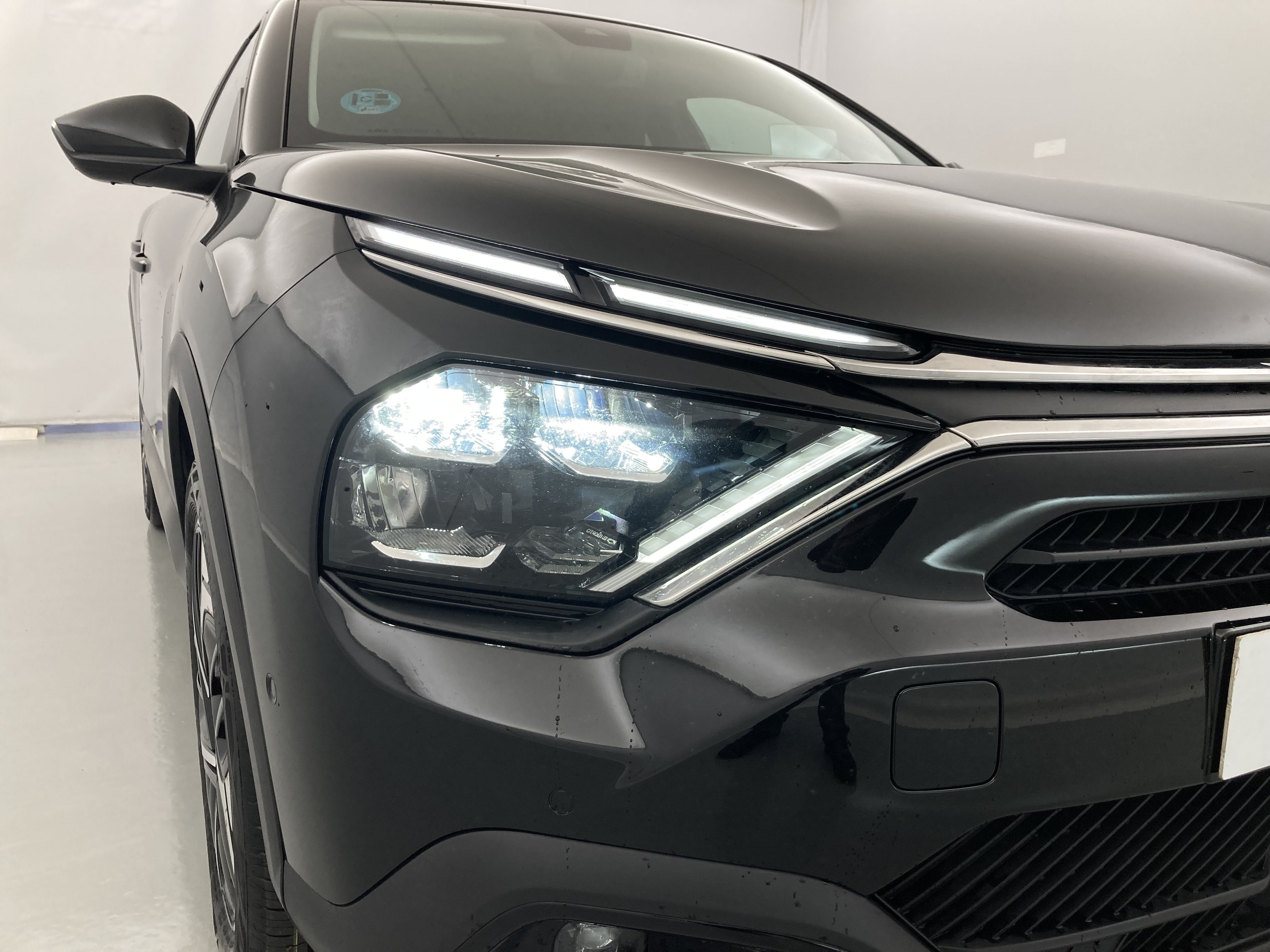 citroen c4 shine 1.5 BLUEHDI 130 EAT 2022 negro perla 24