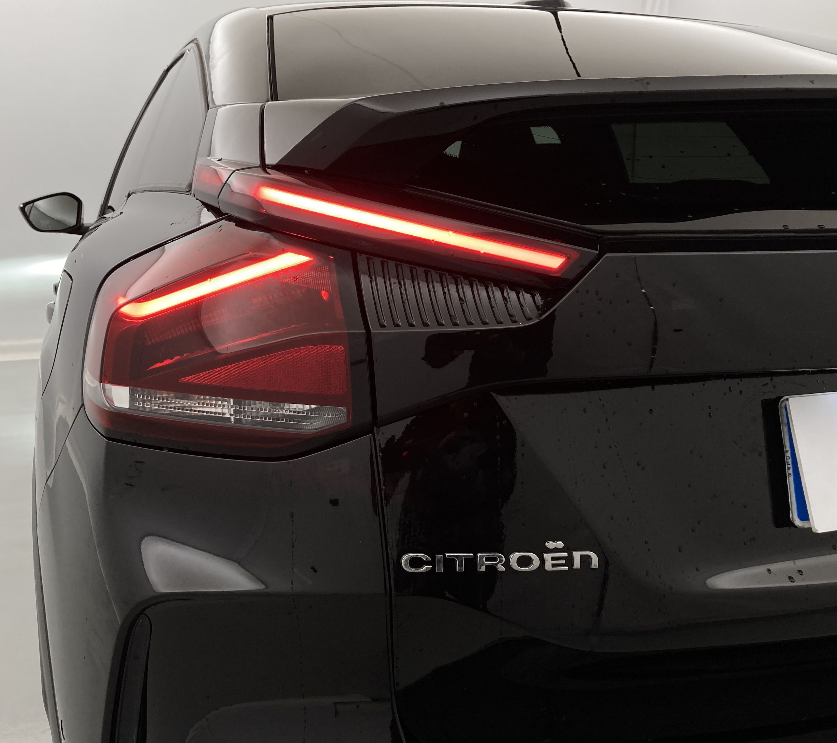 citroen c4 shine 1.5 BLUEHDI 130 EAT 2022 negro perla 25