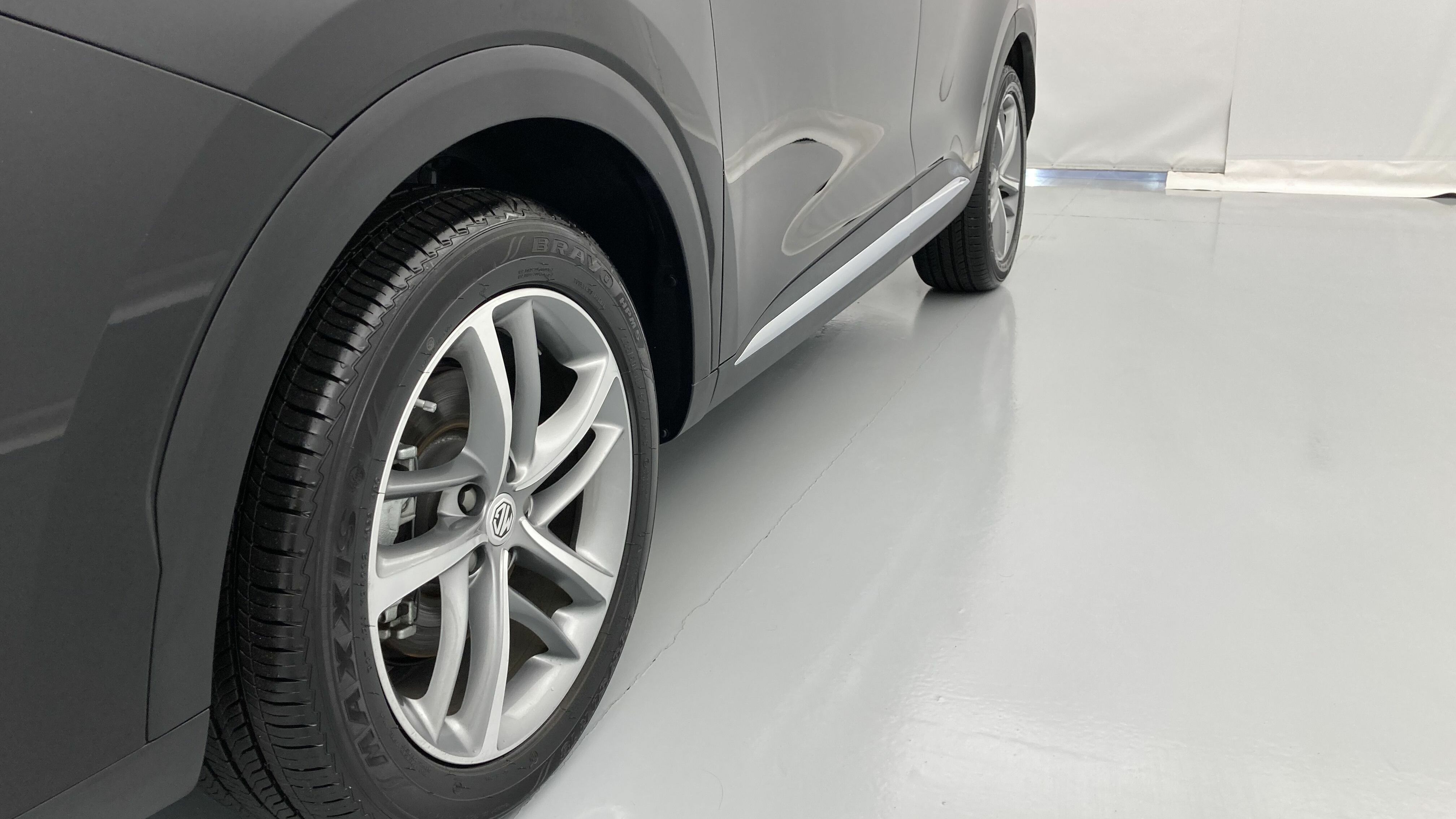 mg hs luxury 1.5 T-GDI 162 AT 2023 black 27