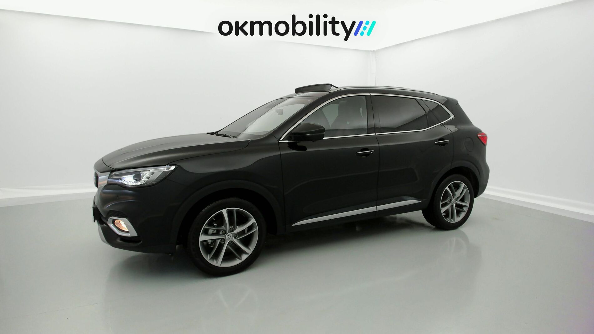 mg hs luxury 1.5 T-GDI 162 AT 2023 black 5