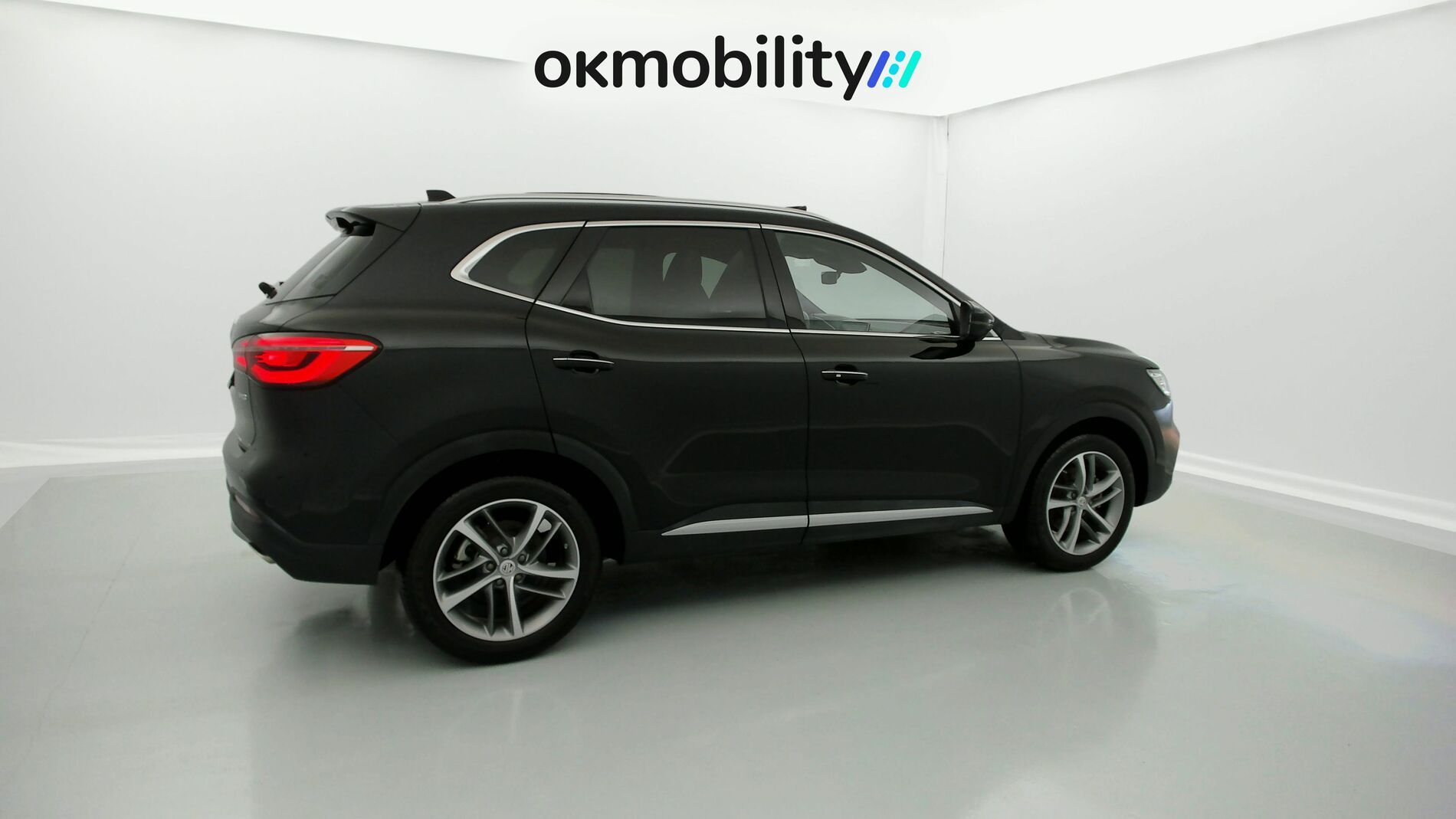 mg hs luxury 1.5 T-GDI 162 AT 2023 black 13