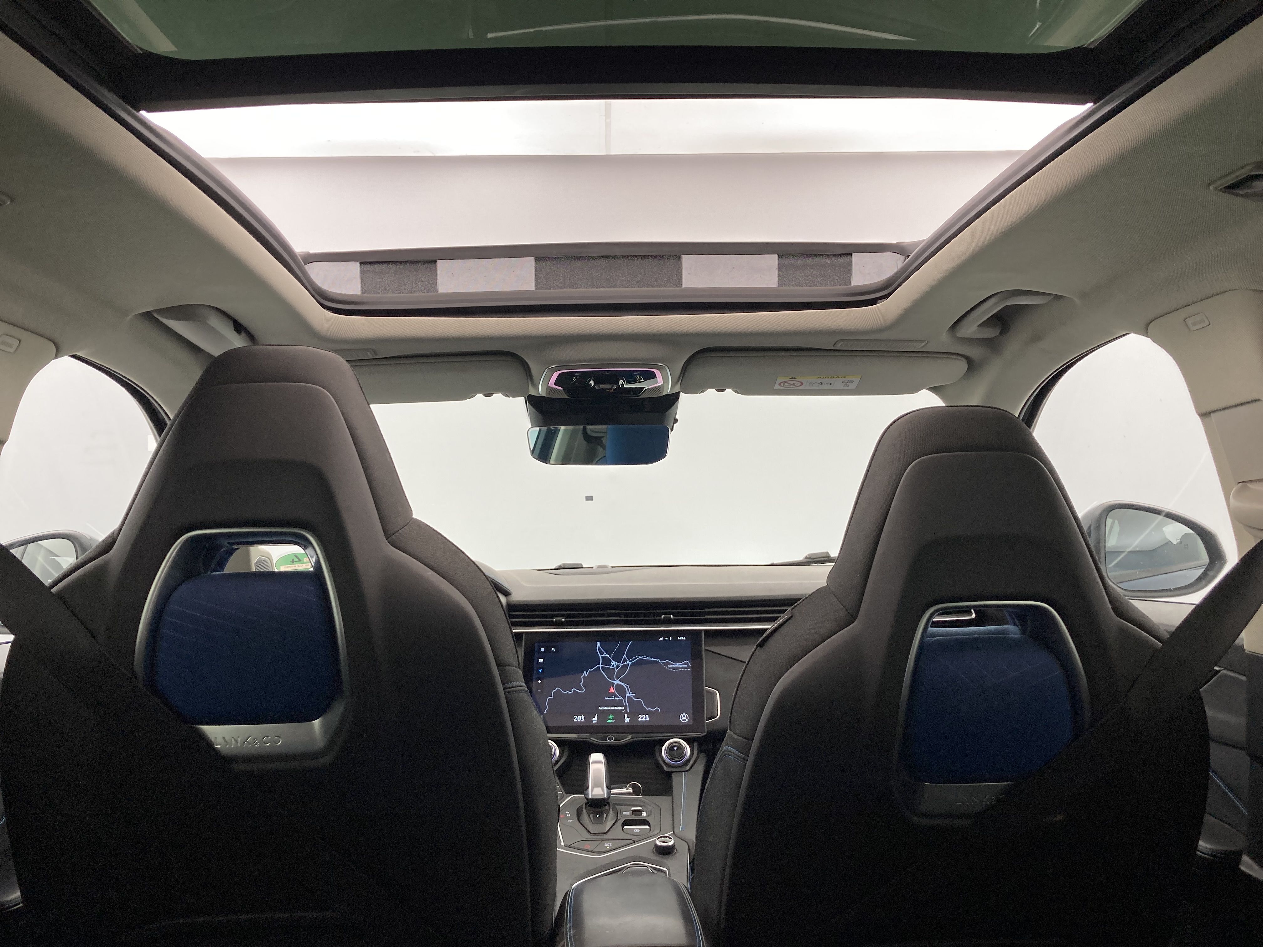lynk&co 1 nv 1.5 PHEV 261 2022 blue 25