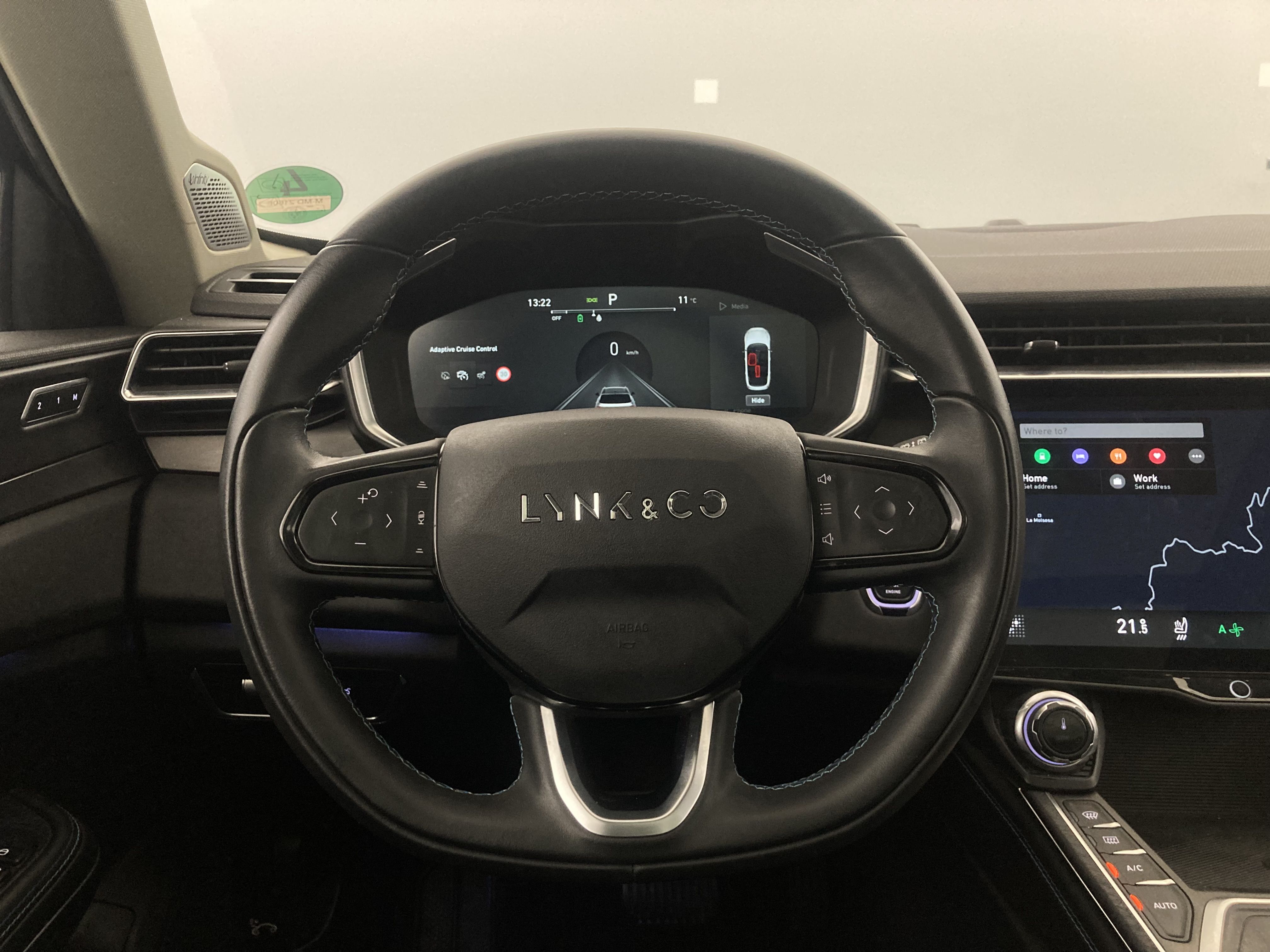 lynk&co 1 nv 1.5 PHEV 261 2022 black 20