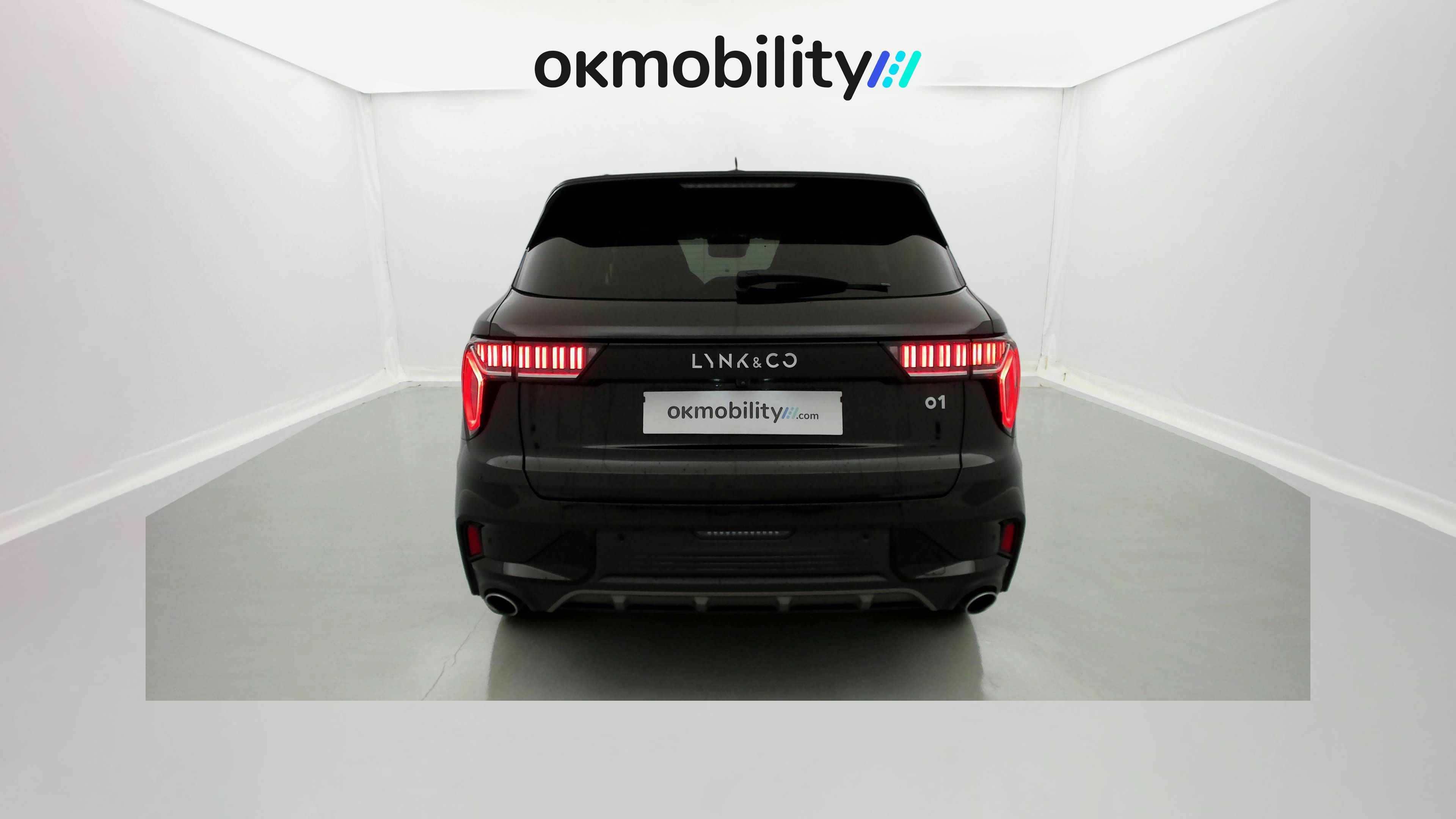 lynk&co 1 nv 1.5 PHEV 261 2022 black 7