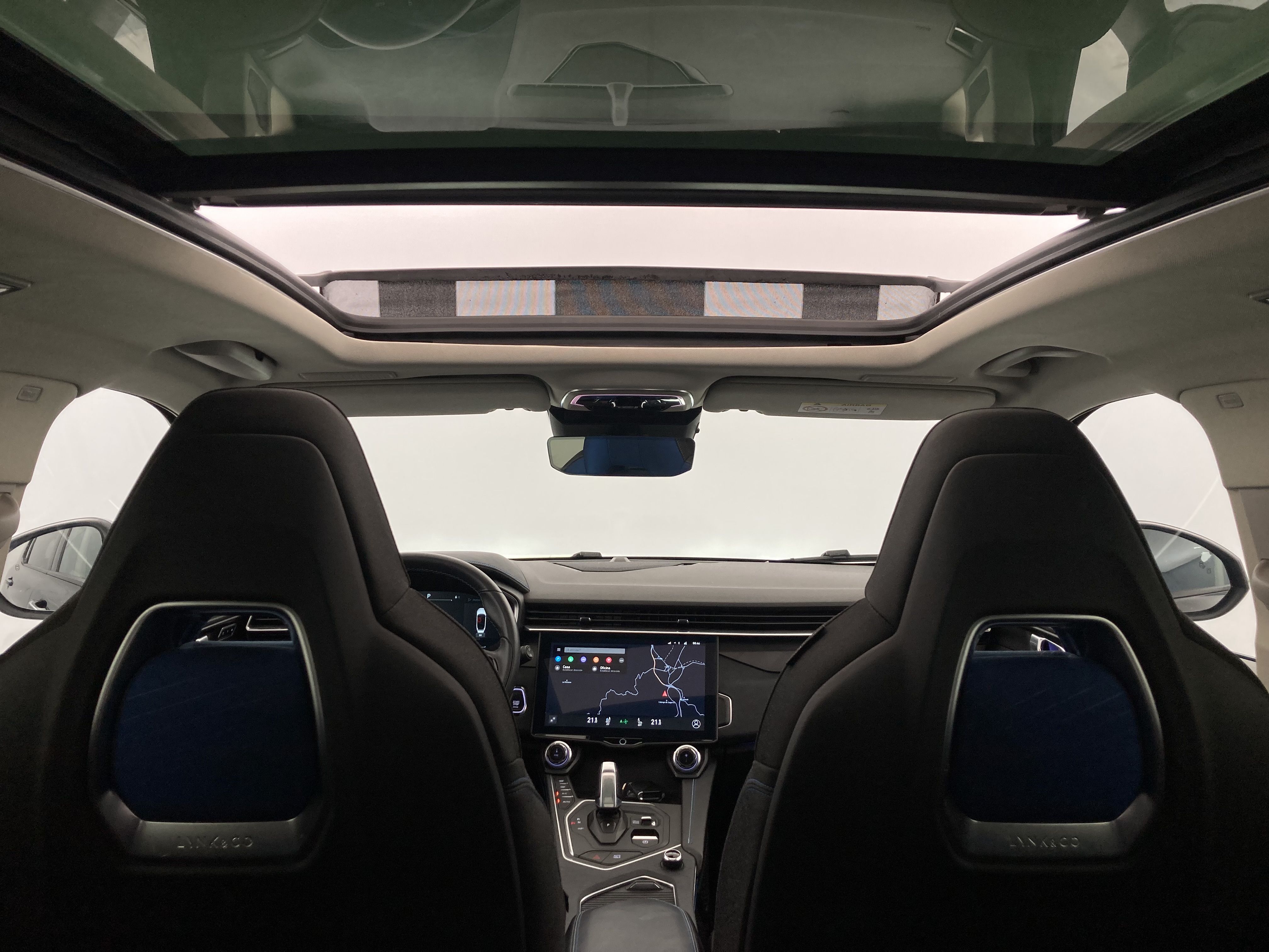 lynk&co 1 nv 1.5 PHEV 261 2022 black 22