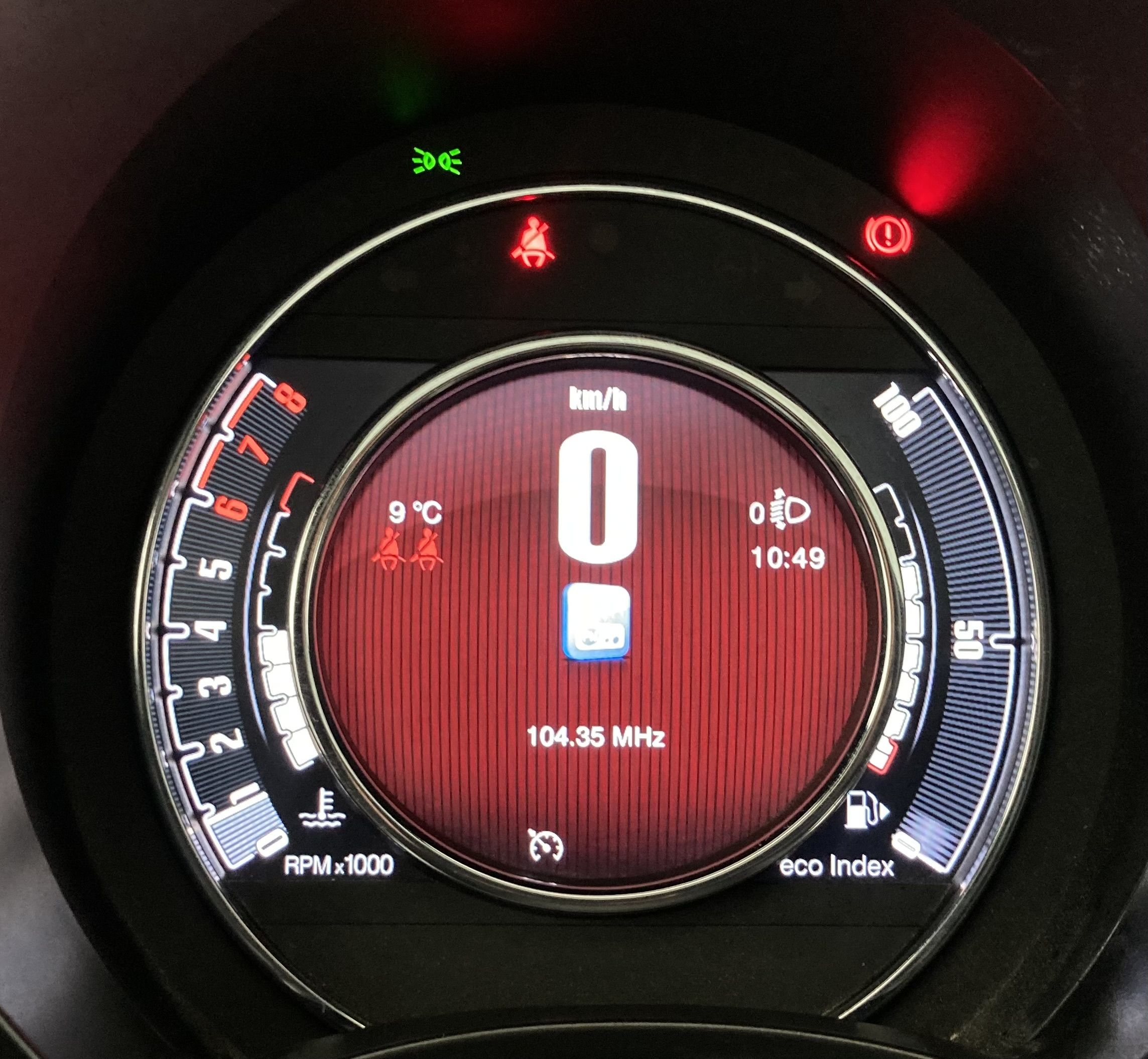 fiat 500 red 1.0 HYBRID 70 MHEV 2023 blanco gelato 15