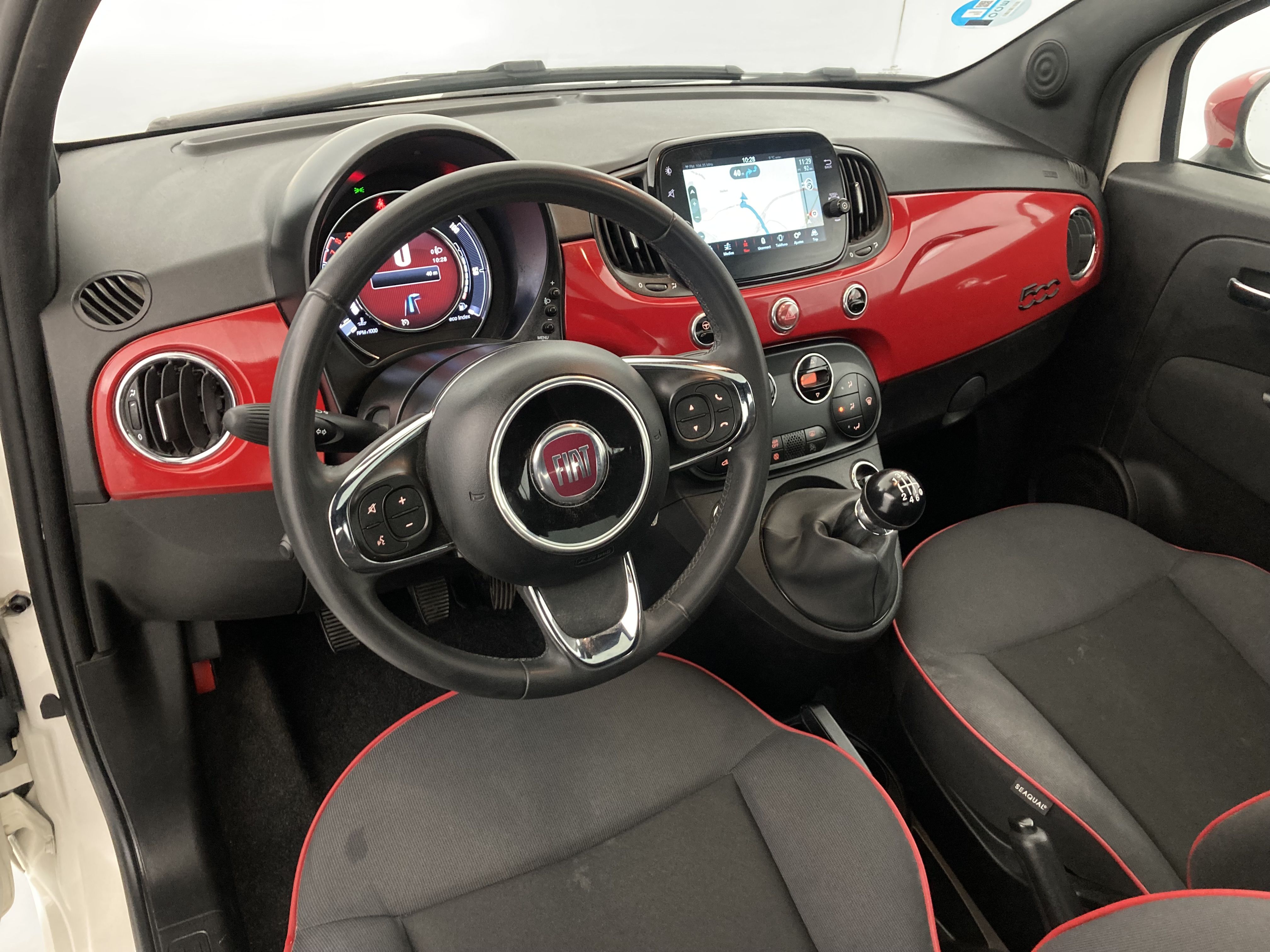 fiat 500 red 1.0 HYBRID 70 MHEV 2023 blanco gelato 20