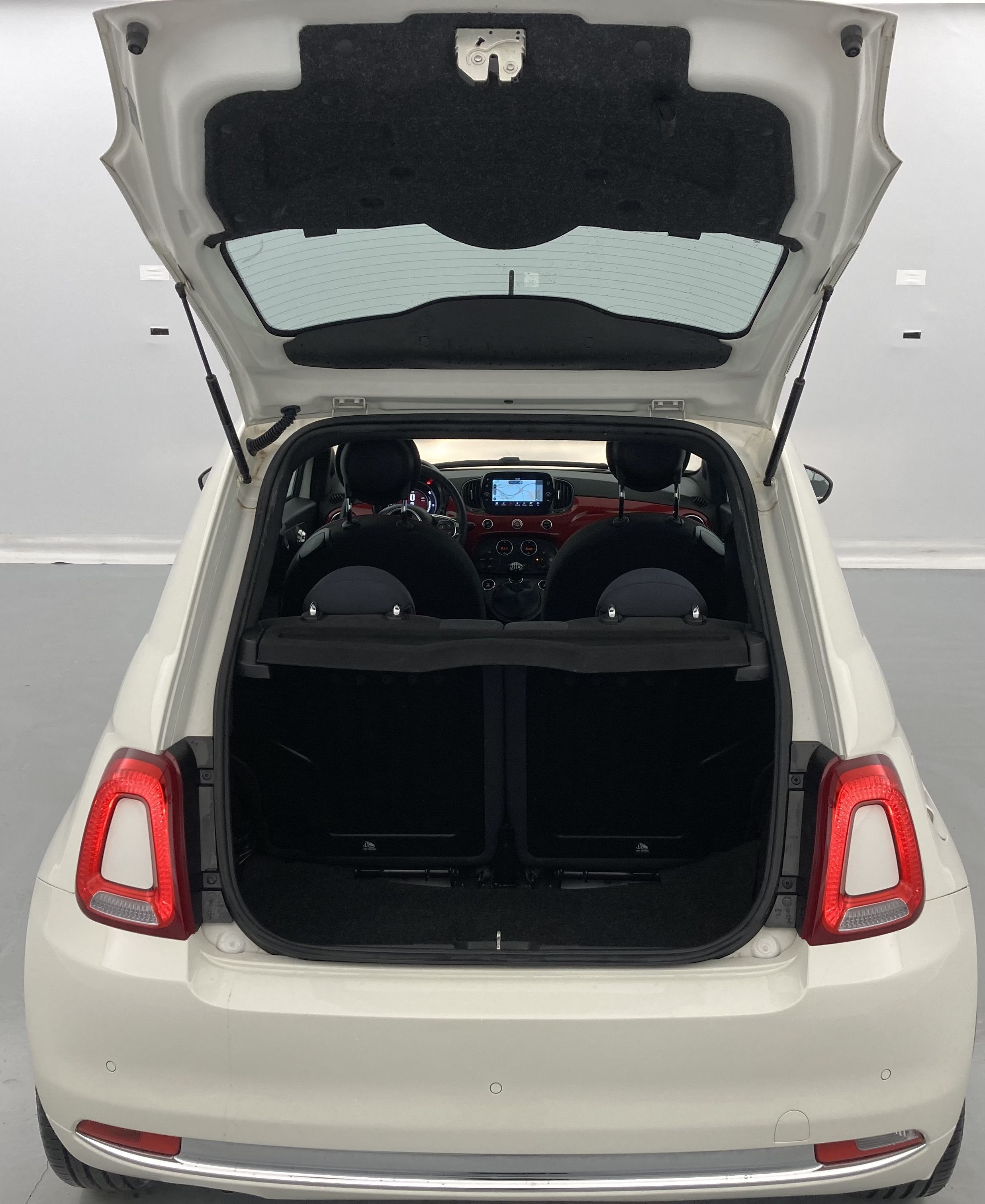 fiat 500 red 1.0 HYBRID 70 MHEV 2023 blanco gelato 24