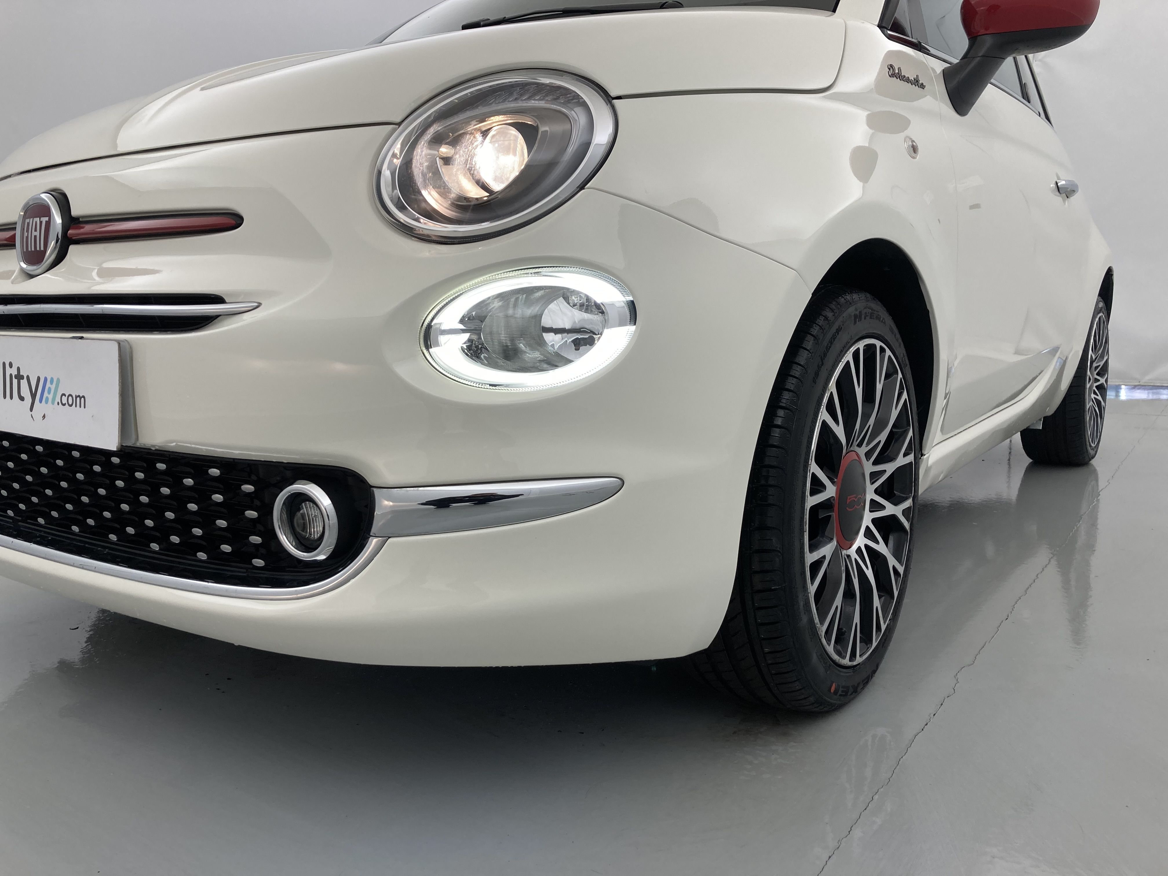fiat 500 red 1.0 HYBRID 70 MHEV 2023 blanco gelato 29