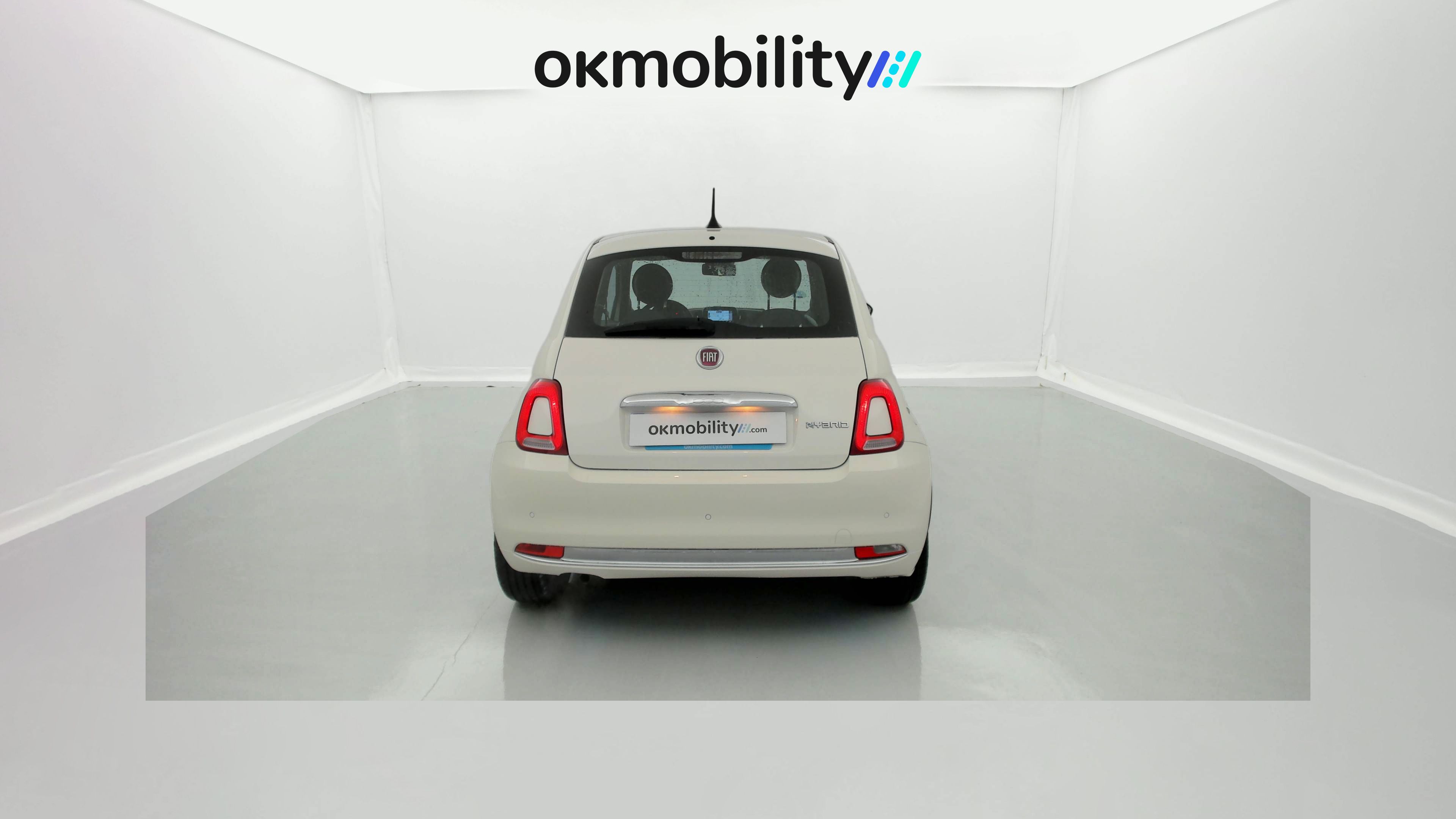 fiat 500 red 1.0 HYBRID 70 MHEV 2023 blanco gelato 12