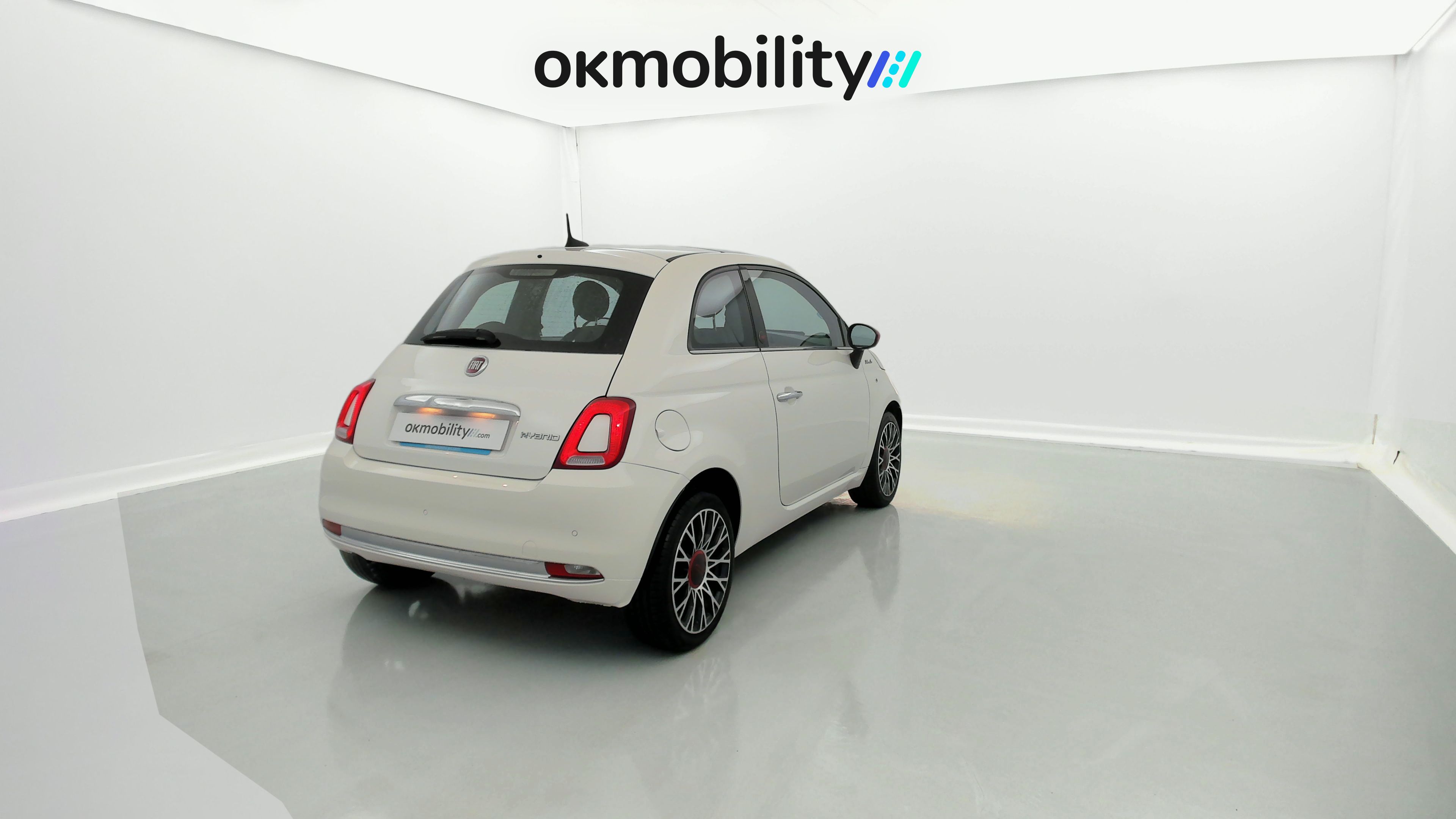 fiat 500 red 1.0 HYBRID 70 MHEV 2023 blanco gelato 13