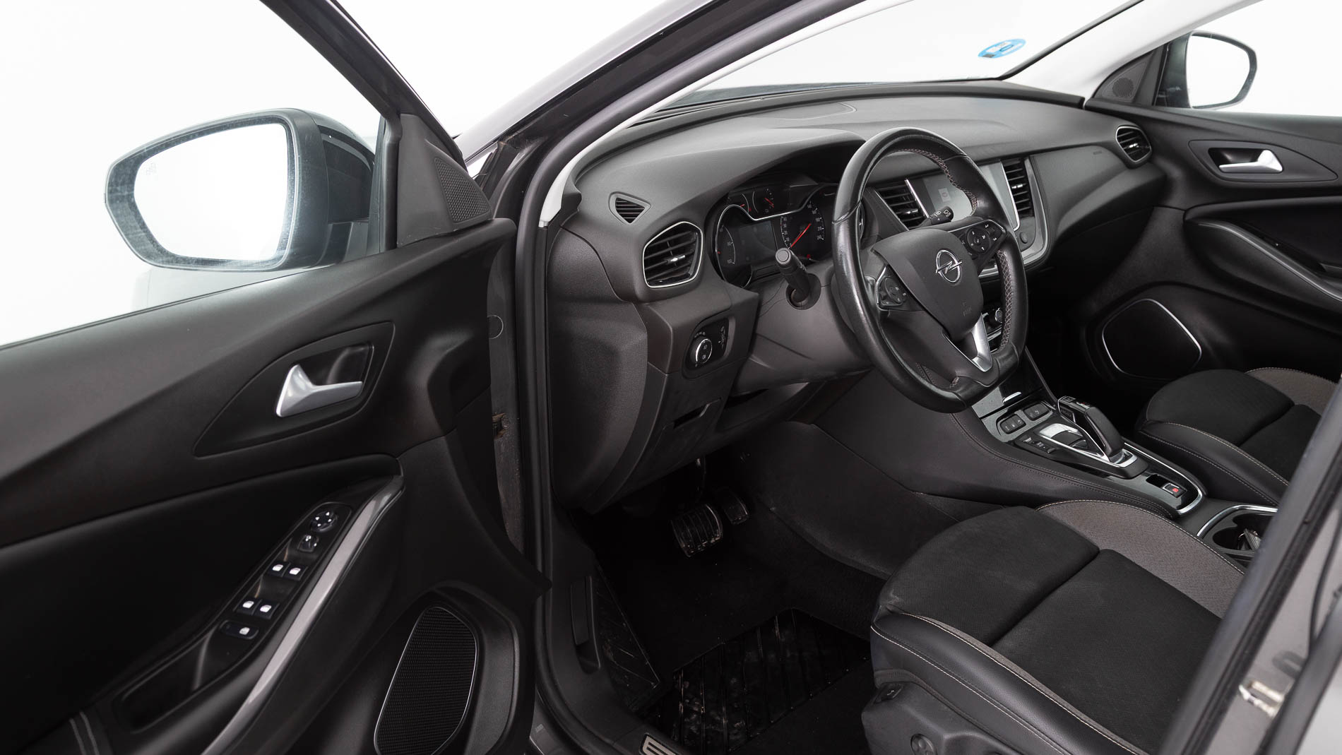 opel grandland x ultimate 1.6 PHEV 300 AT 2021 gris moai / techo negro 14