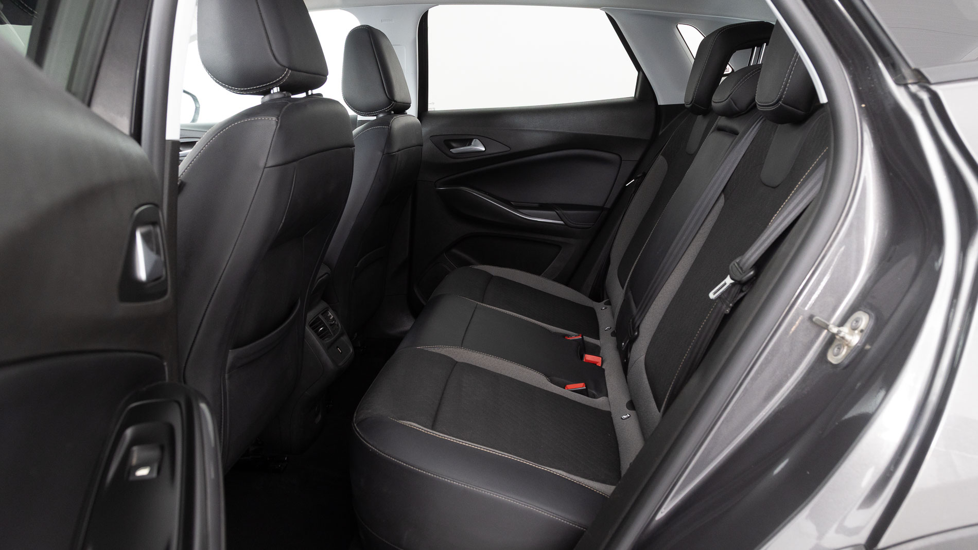 opel grandland x ultimate 1.6 PHEV 300 AT 2021 gris moai / techo negro 20