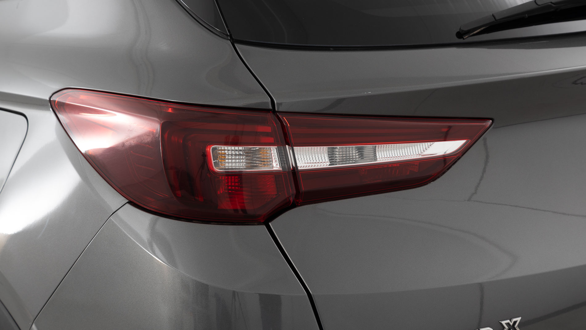 opel grandland x ultimate 1.6 PHEV 300 AT 2021 gris moai / techo negro 29