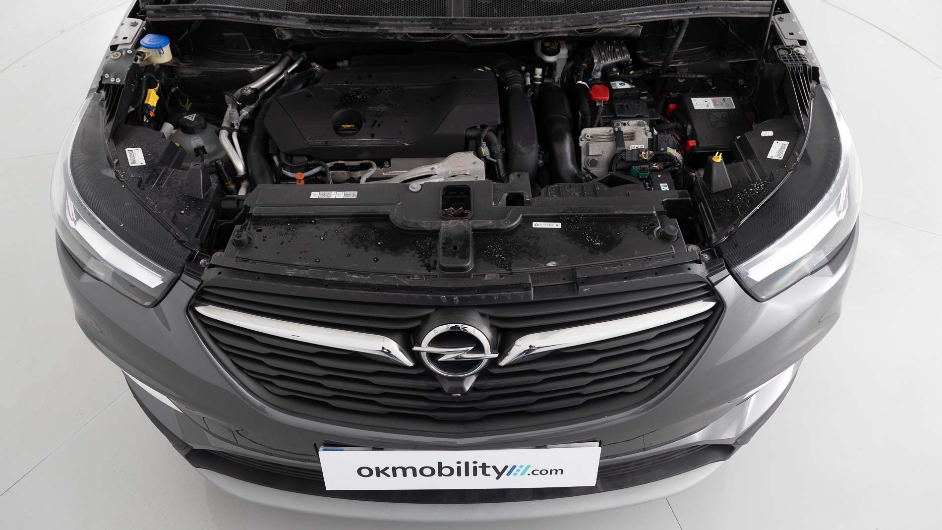 opel grandland x ultimate 1.6 PHEV 300 AT 2021 gris moai / techo negro 32