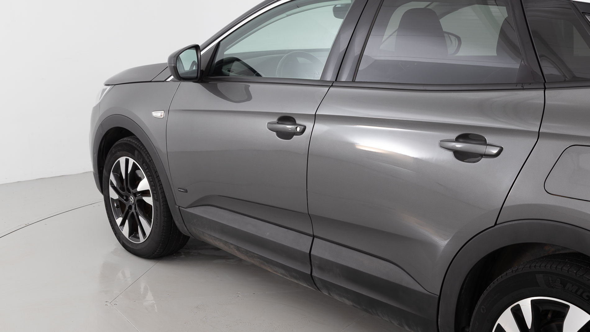 opel grandland x ultimate 1.6 PHEV 300 AT 2021 gris moai / techo negro 33