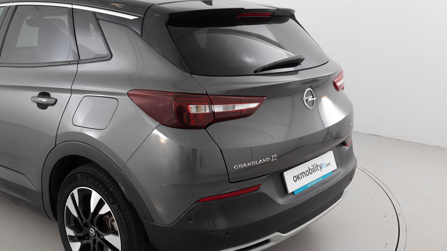 opel grandland x ultimate 1.6 PHEV 300 AT 2021 gris moai / techo negro 35