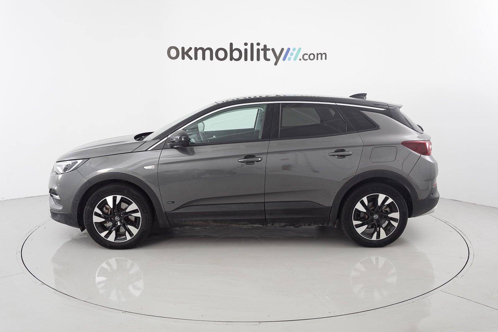 opel grandland x ultimate 1.6 PHEV 300 AT 2021 gris moai / techo negro 8