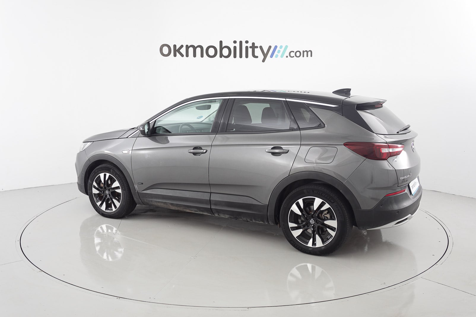 opel grandland x ultimate 1.6 PHEV 300 AT 2021 gris moai / techo negro 9