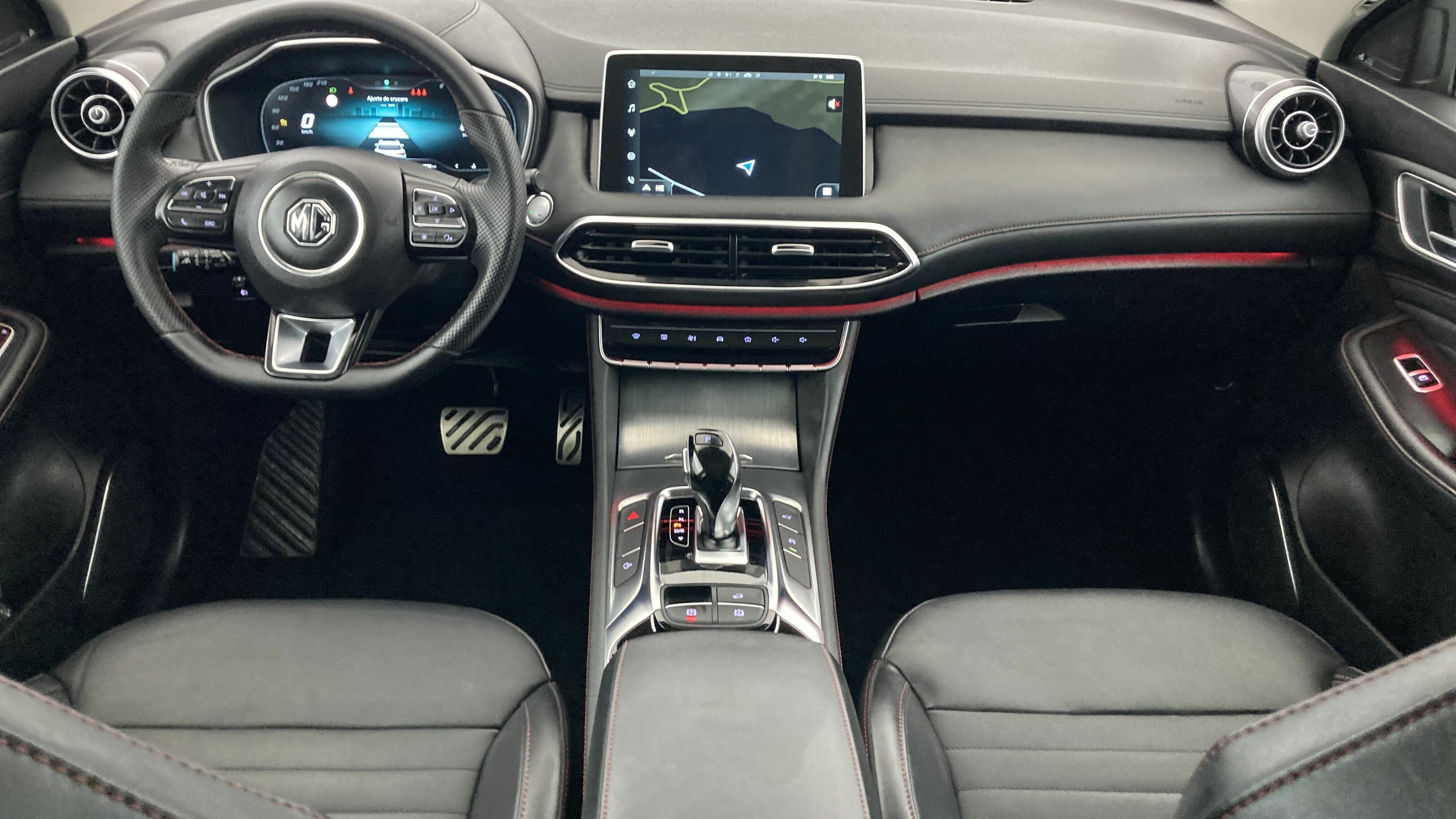 mg hs luxury 1.5 T-GDI 162 AT 2024 pebble black 16