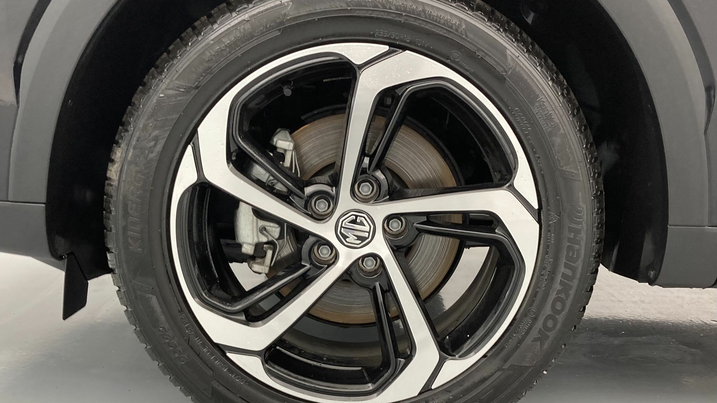 mg hs luxury 1.5 T-GDI 162 AT 2024 pebble black 27