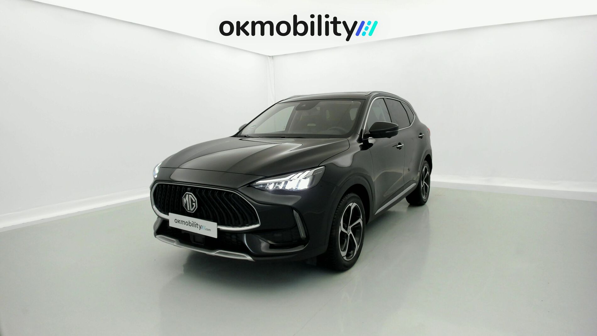 mg hs luxury 1.5 T-GDI 162 AT 2024 pebble black 1