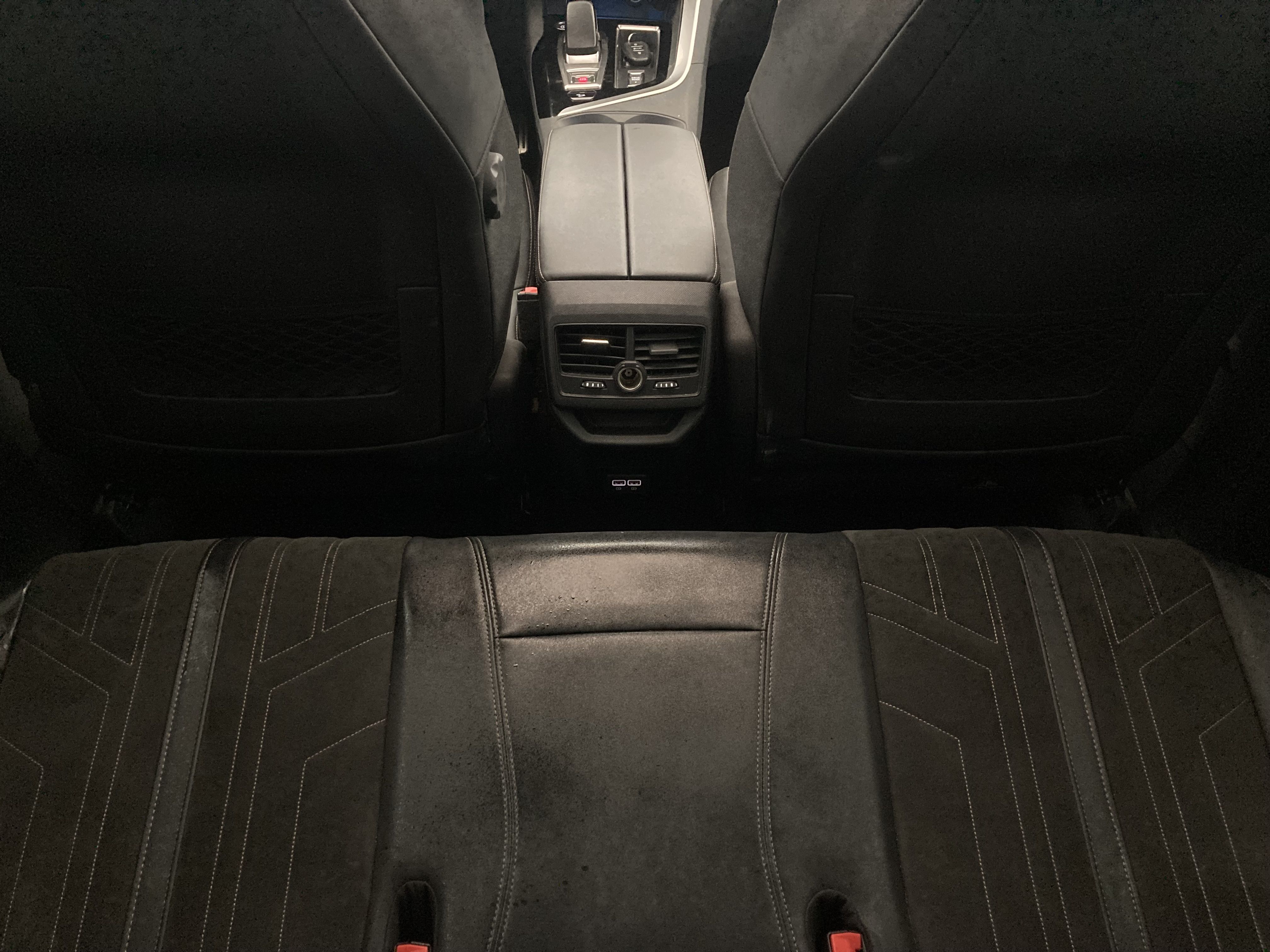 peugeot 3008 gt pack 1.6 HYBRID 300 EAT PHEV 2022 gris artense / negro 14