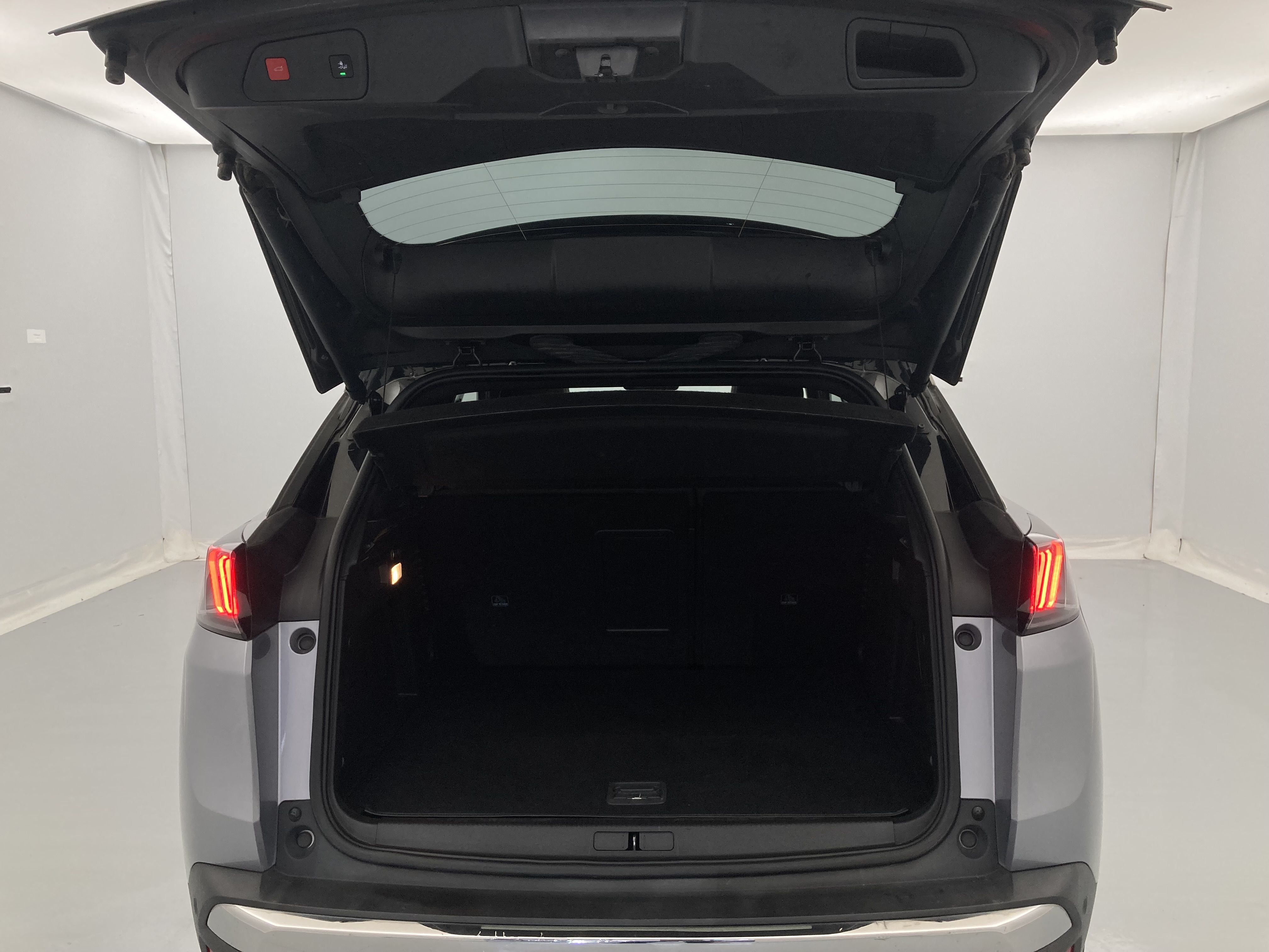 peugeot 3008 gt pack 1.6 HYBRID 300 EAT PHEV 2022 gris artense / negro 29