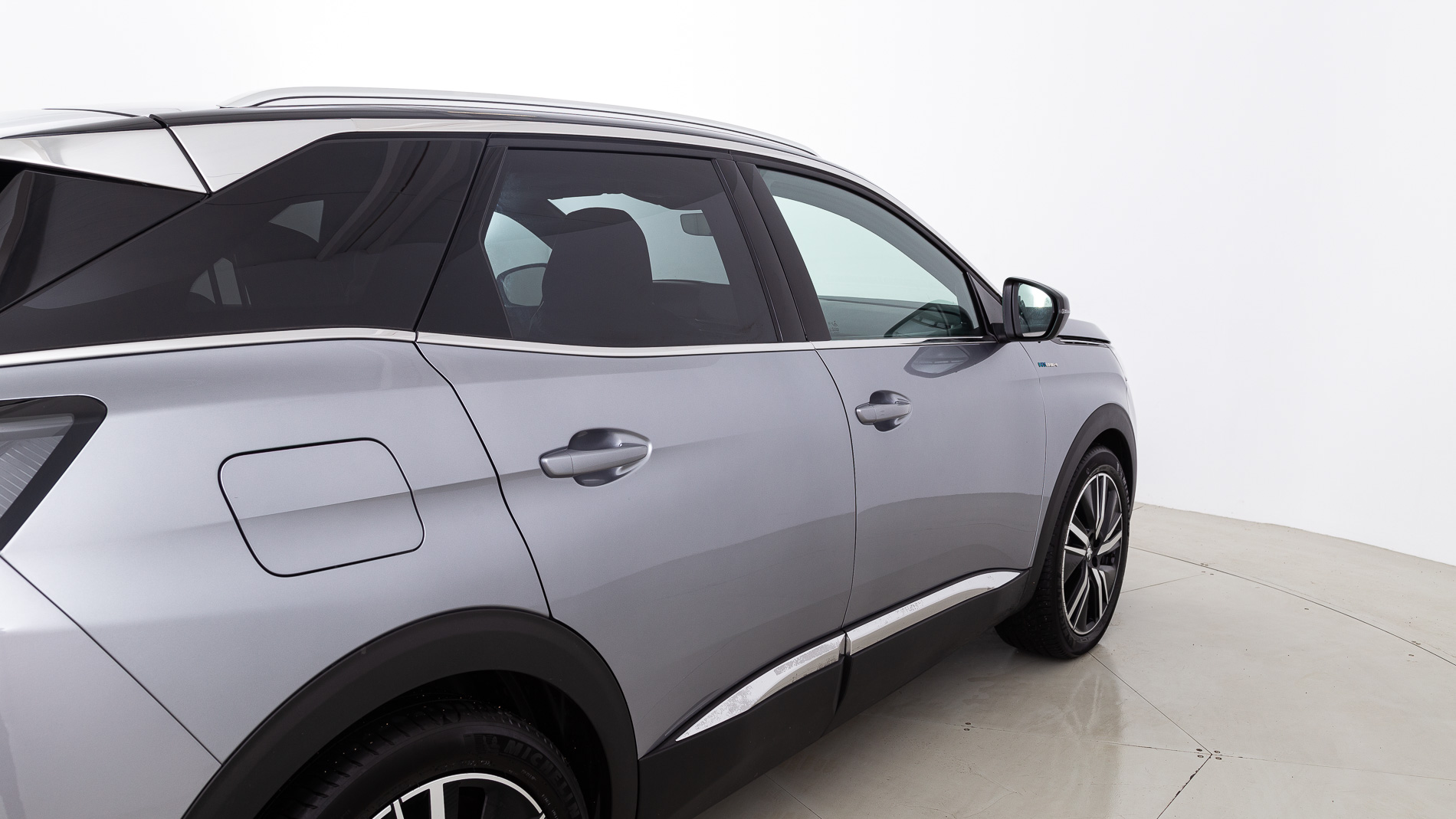 peugeot 3008 gt pack 1.6 HYBRID 300 EAT PHEV 2022 gris artense / negro 34