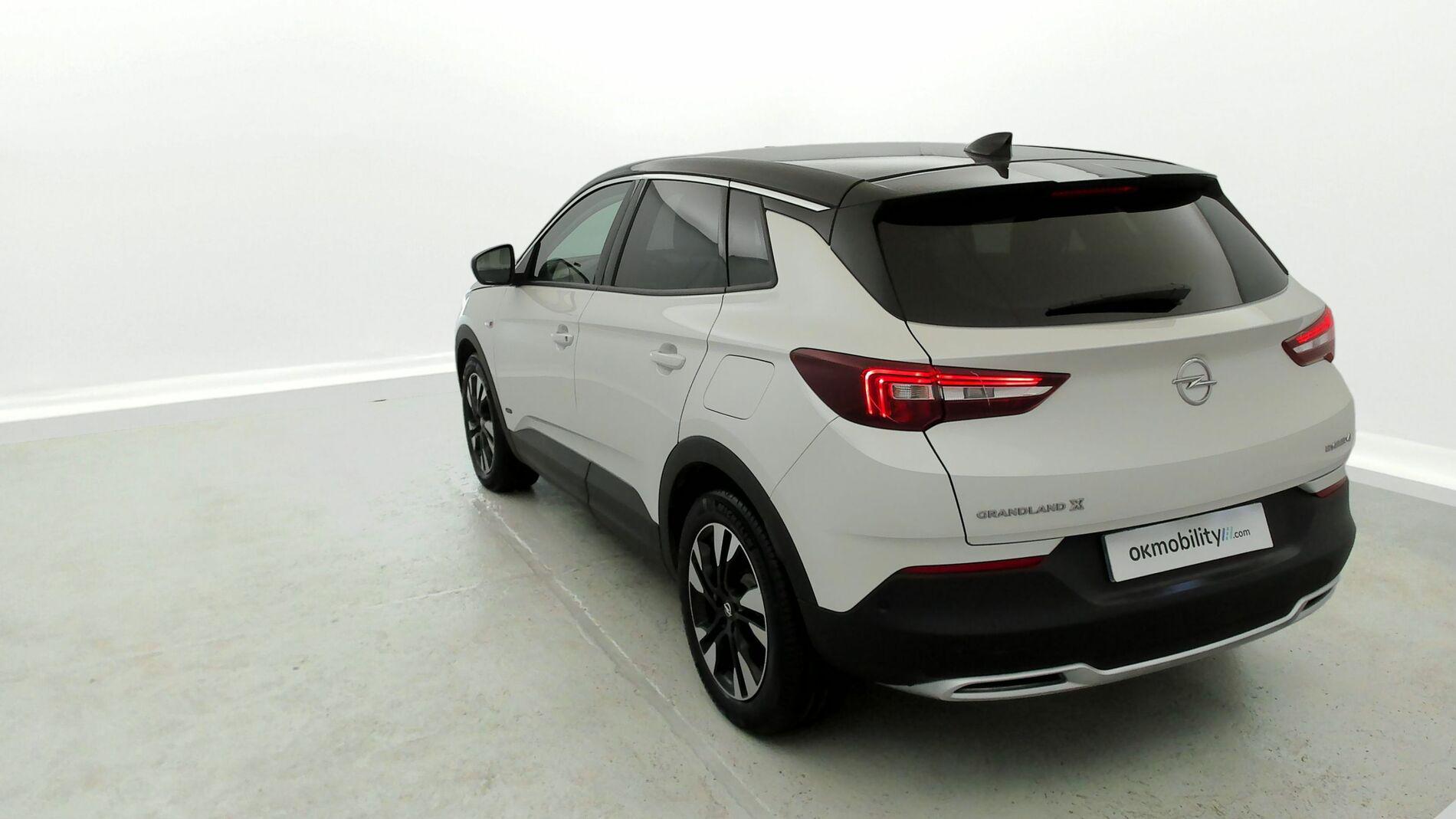 opel grandland x ultimate 1.6 PHEV 300 AT 2021 blanco antartico / techo negro 3
