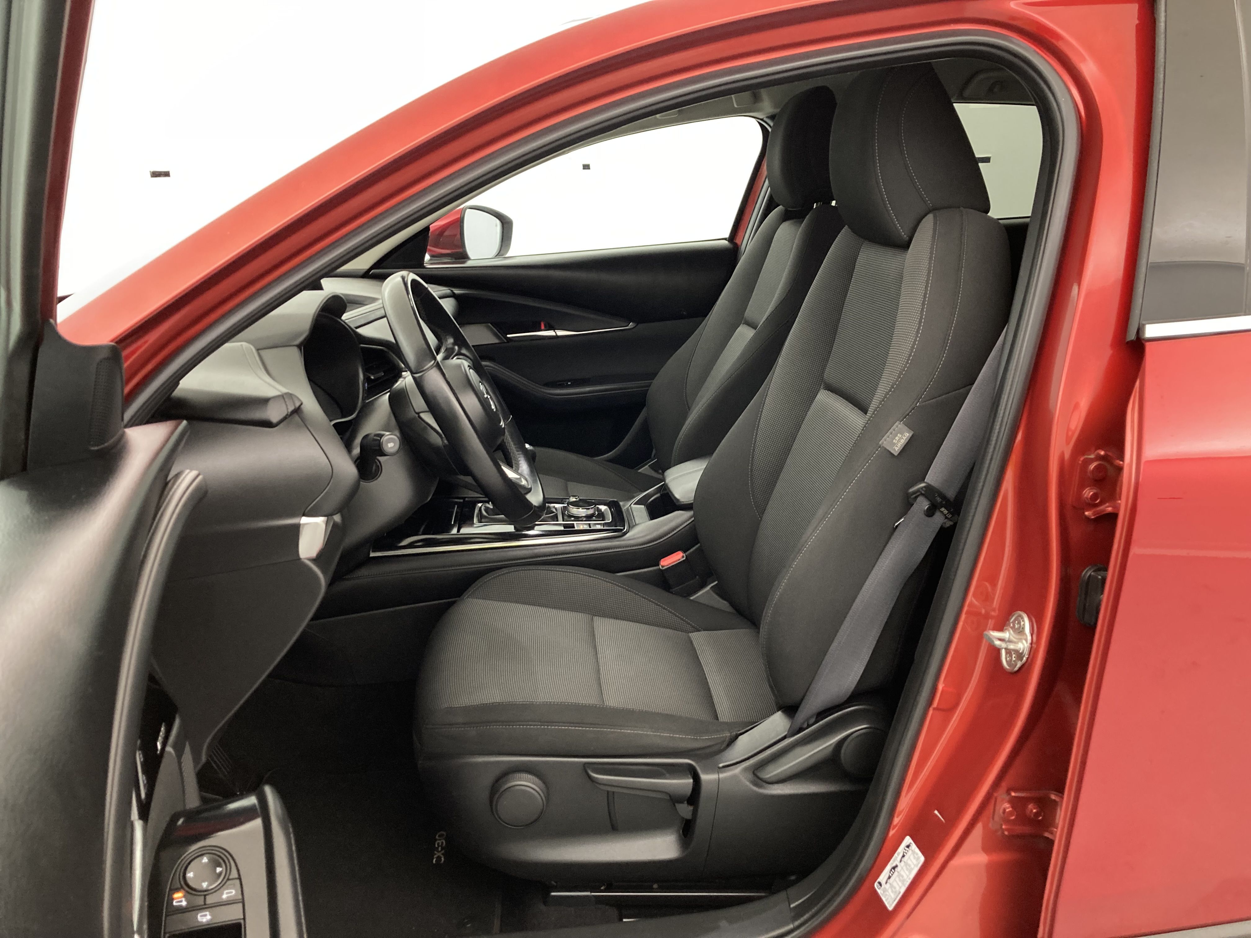 mazda cx-30 zenith 2.0 E-SKYACTIV-X 186 2022 soul red crystal 19