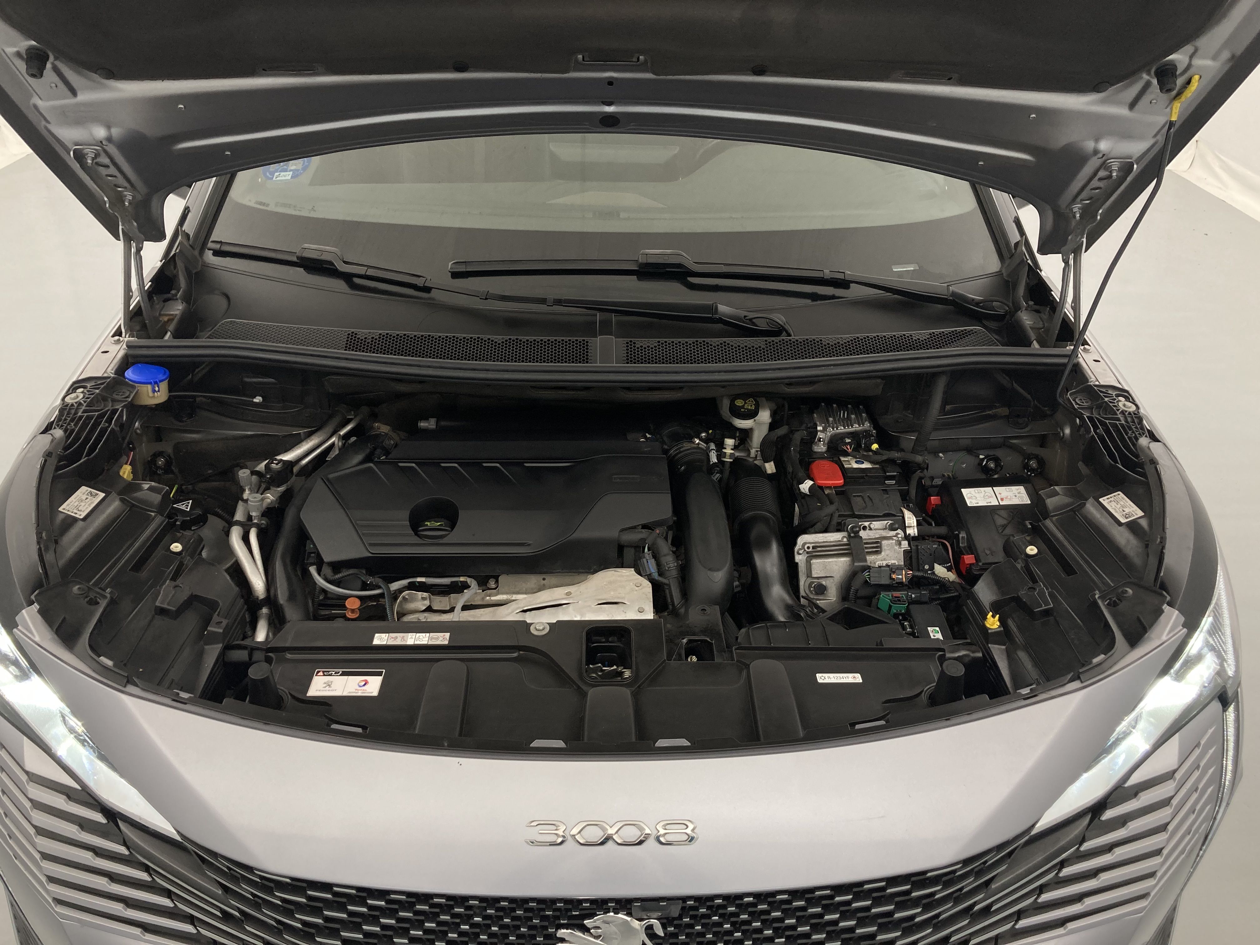 peugeot 3008 gt pack 1.6 HYBRID 300 EAT PHEV 2022 gris artense / negro 23