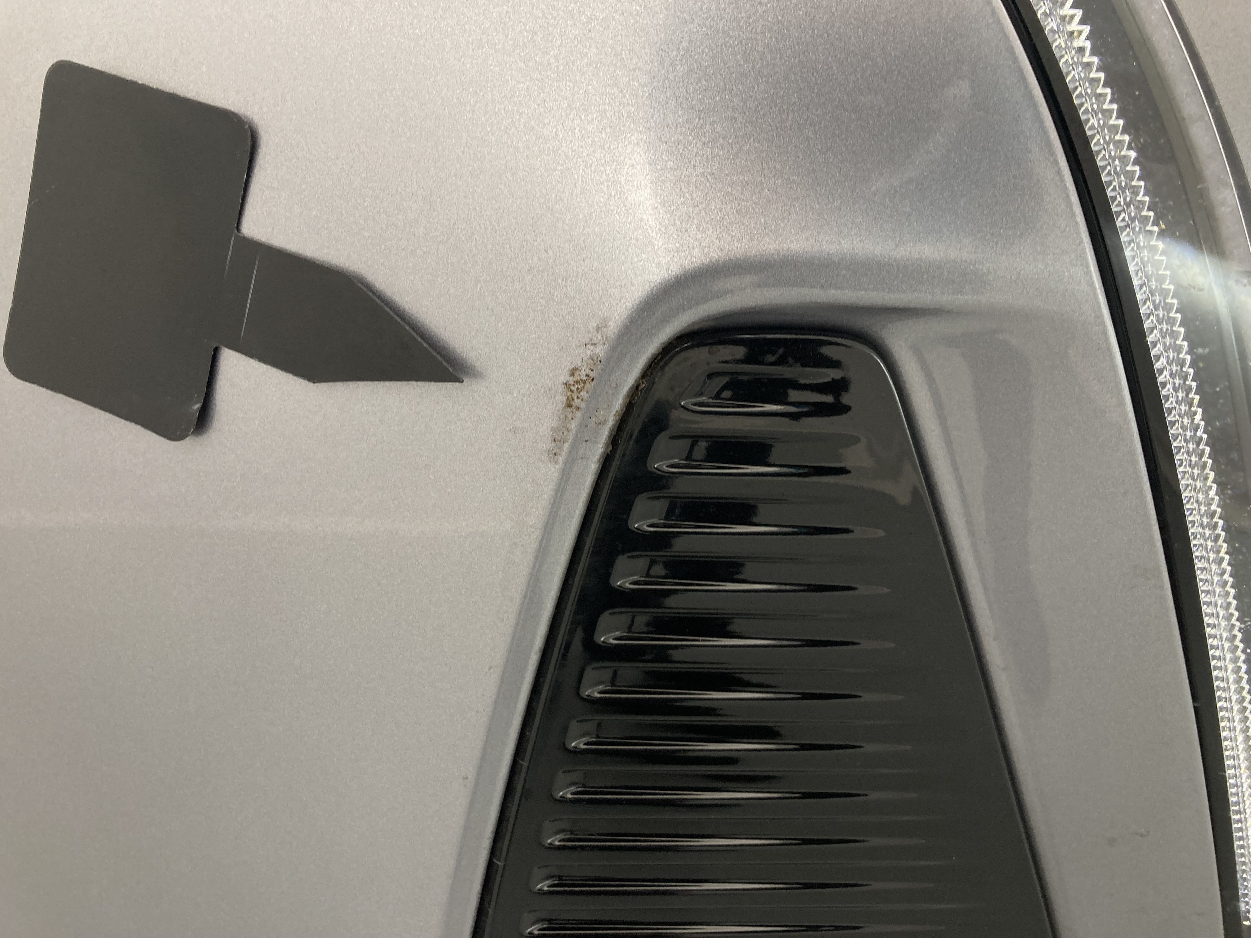 peugeot 3008 gt pack 1.6 HYBRID 300 EAT PHEV 2022 gris artense / negro 27