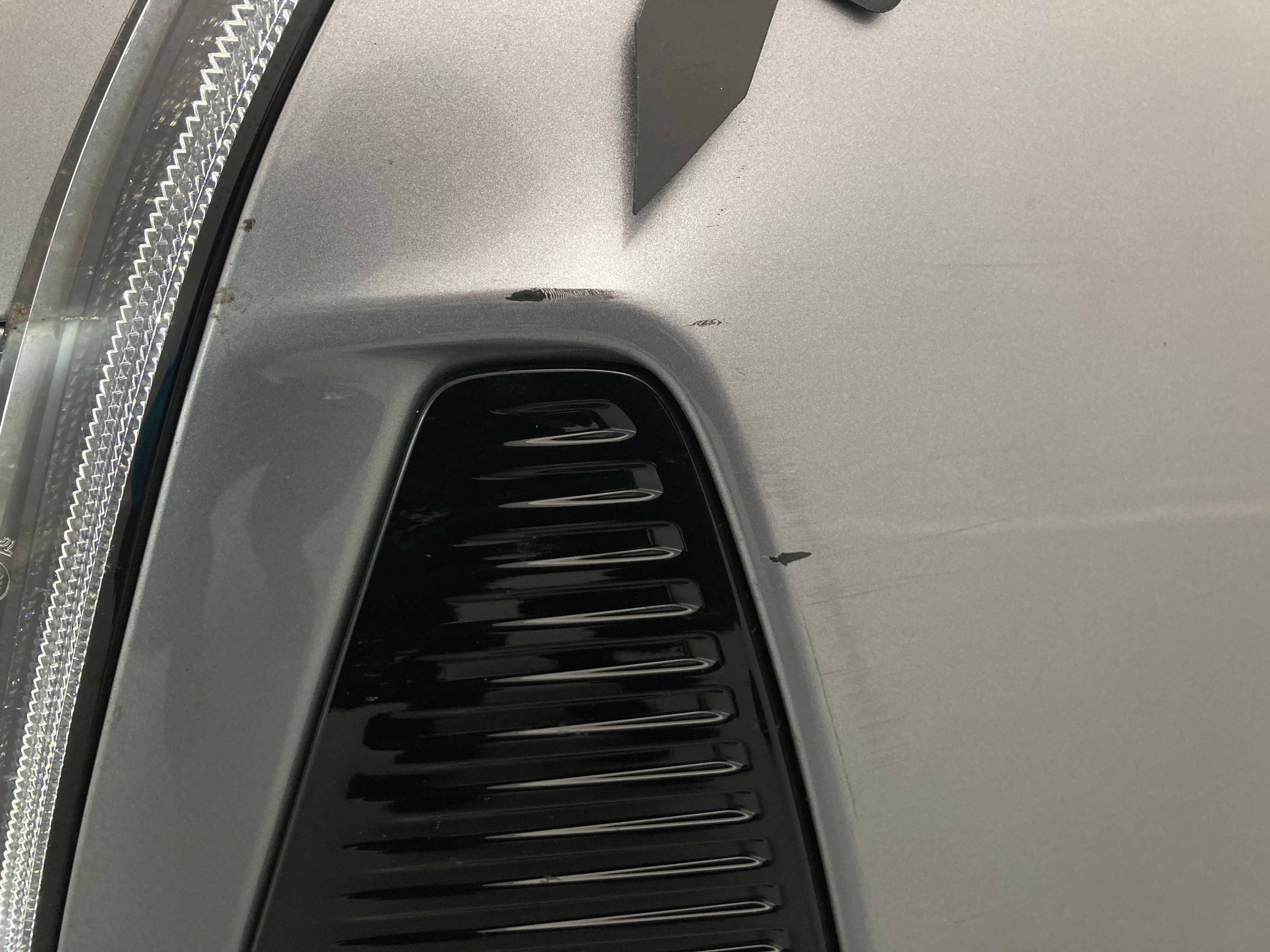 peugeot 3008 gt pack 1.6 HYBRID 300 EAT PHEV 2022 gris artense / negro 29