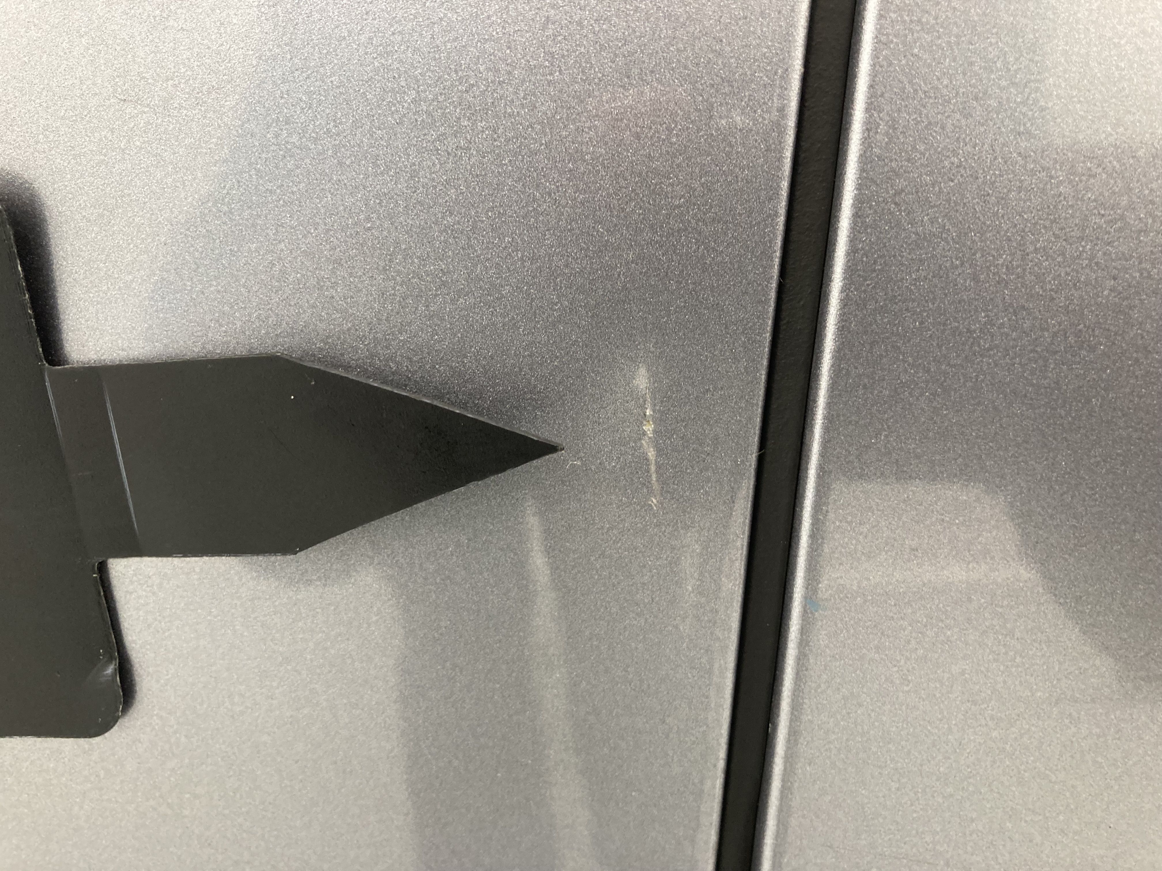 peugeot 3008 gt pack 1.6 HYBRID 300 EAT PHEV 2022 gris artense / negro 31