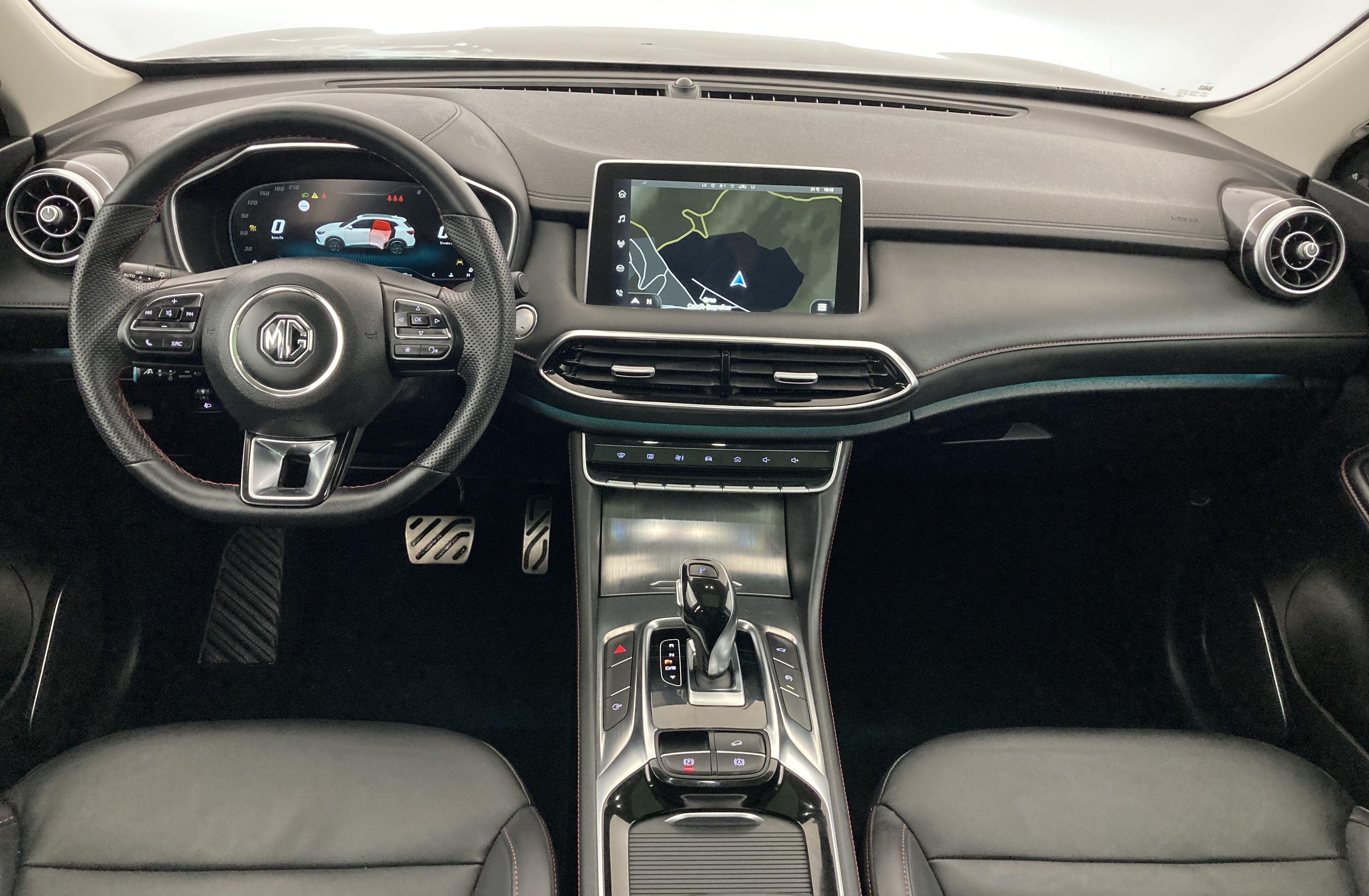 mg hs luxury 1.5 T-GDI 162 AT 2024 pebble black 24