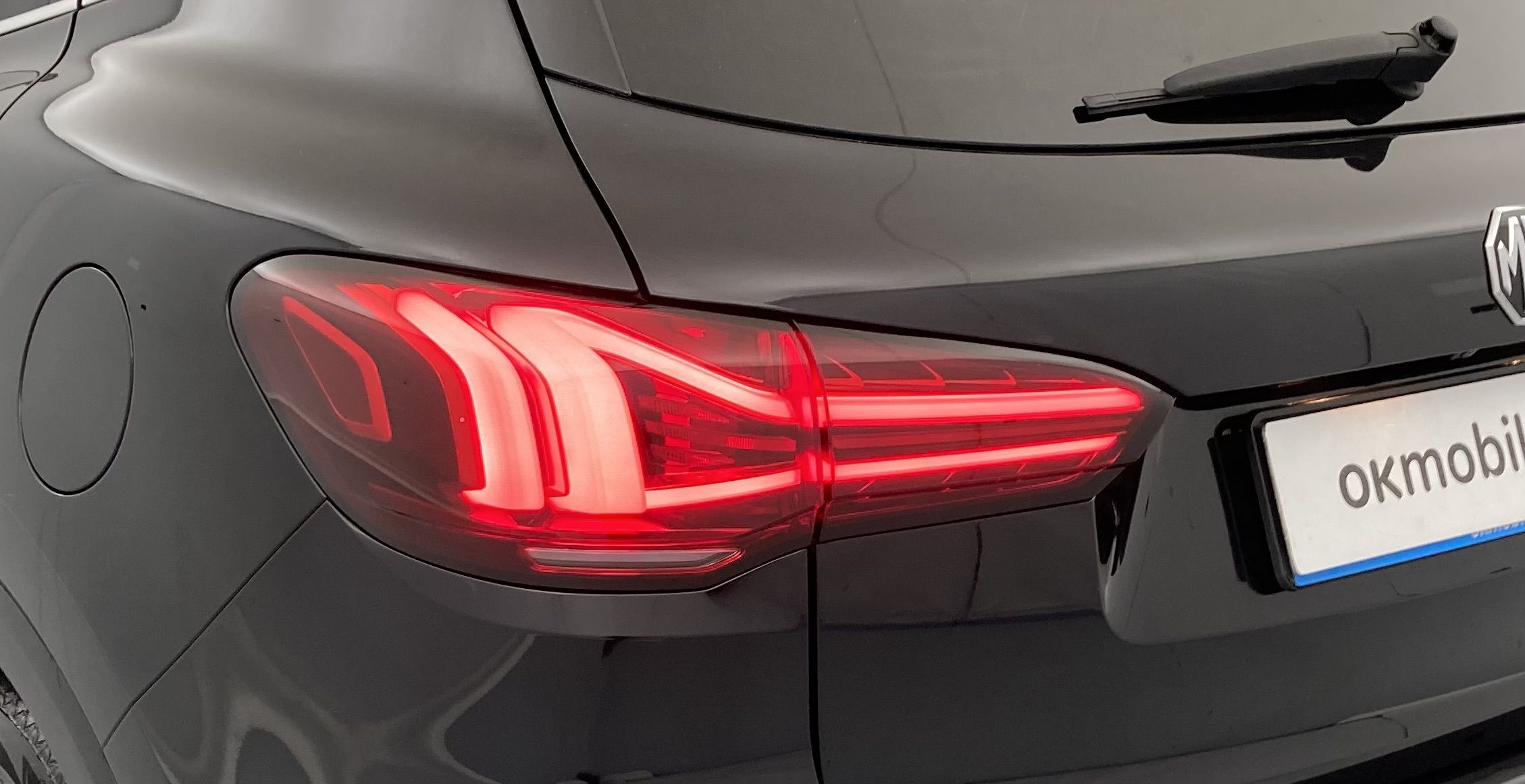 mg hs luxury 1.5 T-GDI 162 AT 2024 pebble black 27