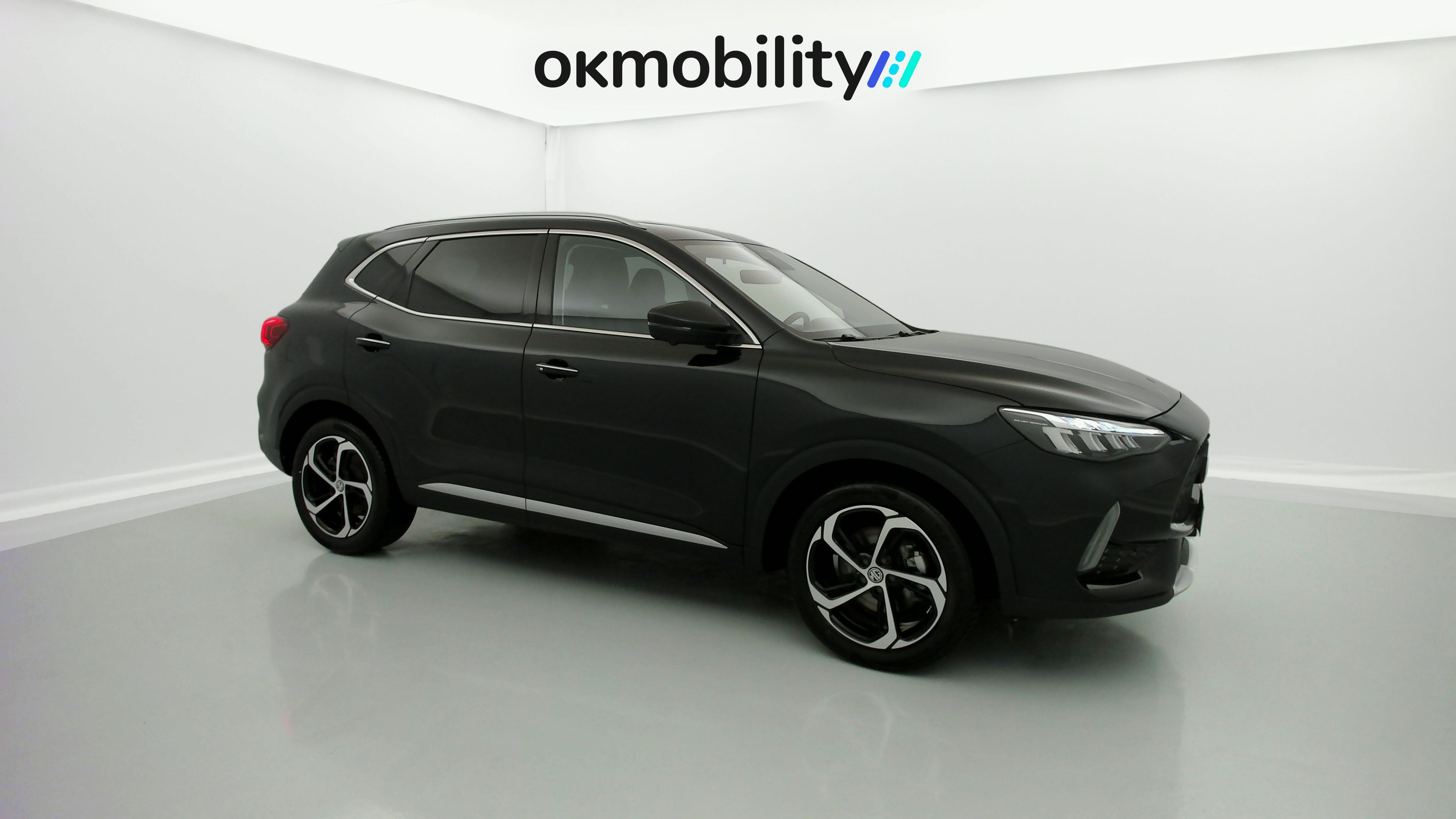 mg hs luxury 1.5 T-GDI 162 AT 2024 pebble black 4